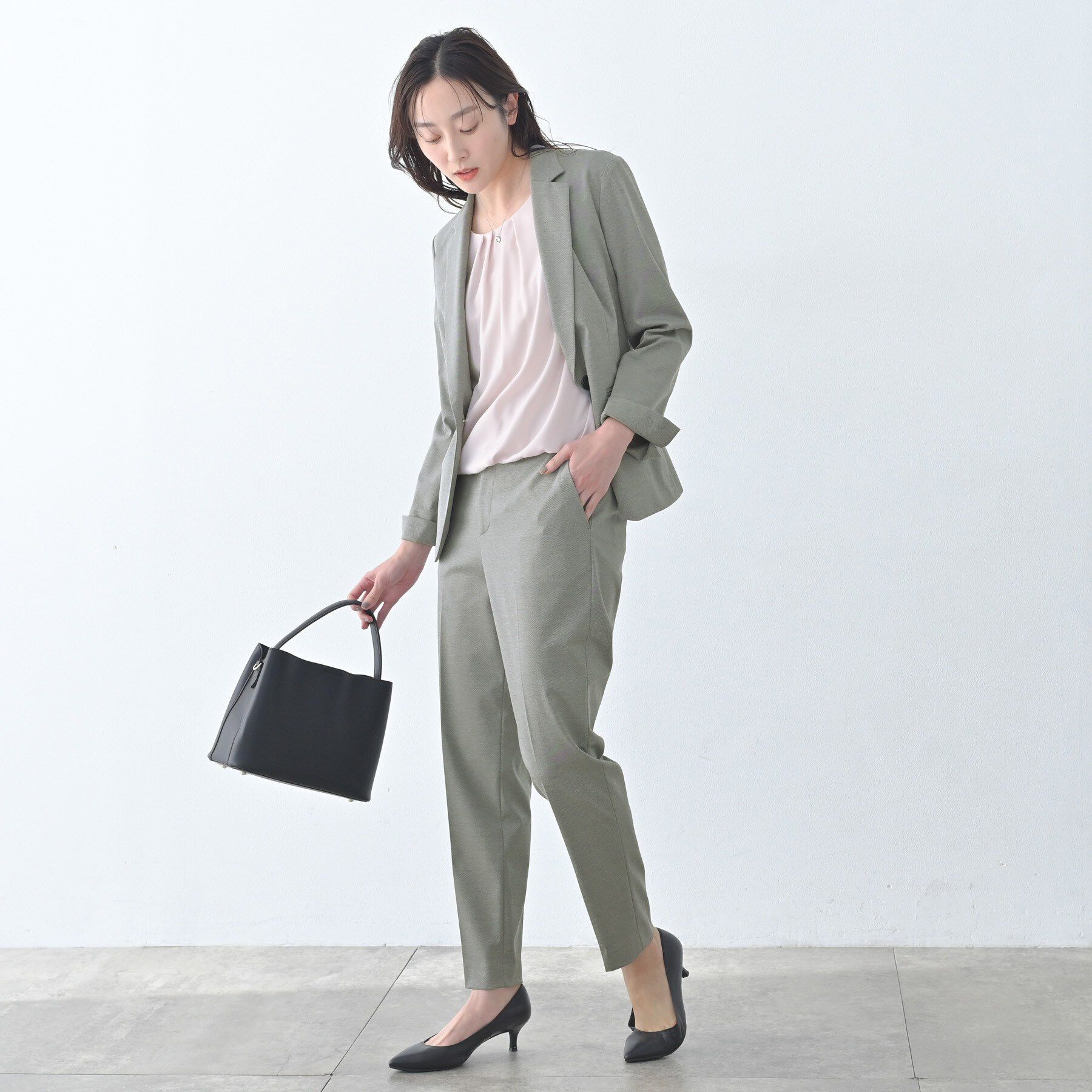 UNTITLED「【洗える/仕事着/スーツ】ジャージテーパードパンツ」|その他|