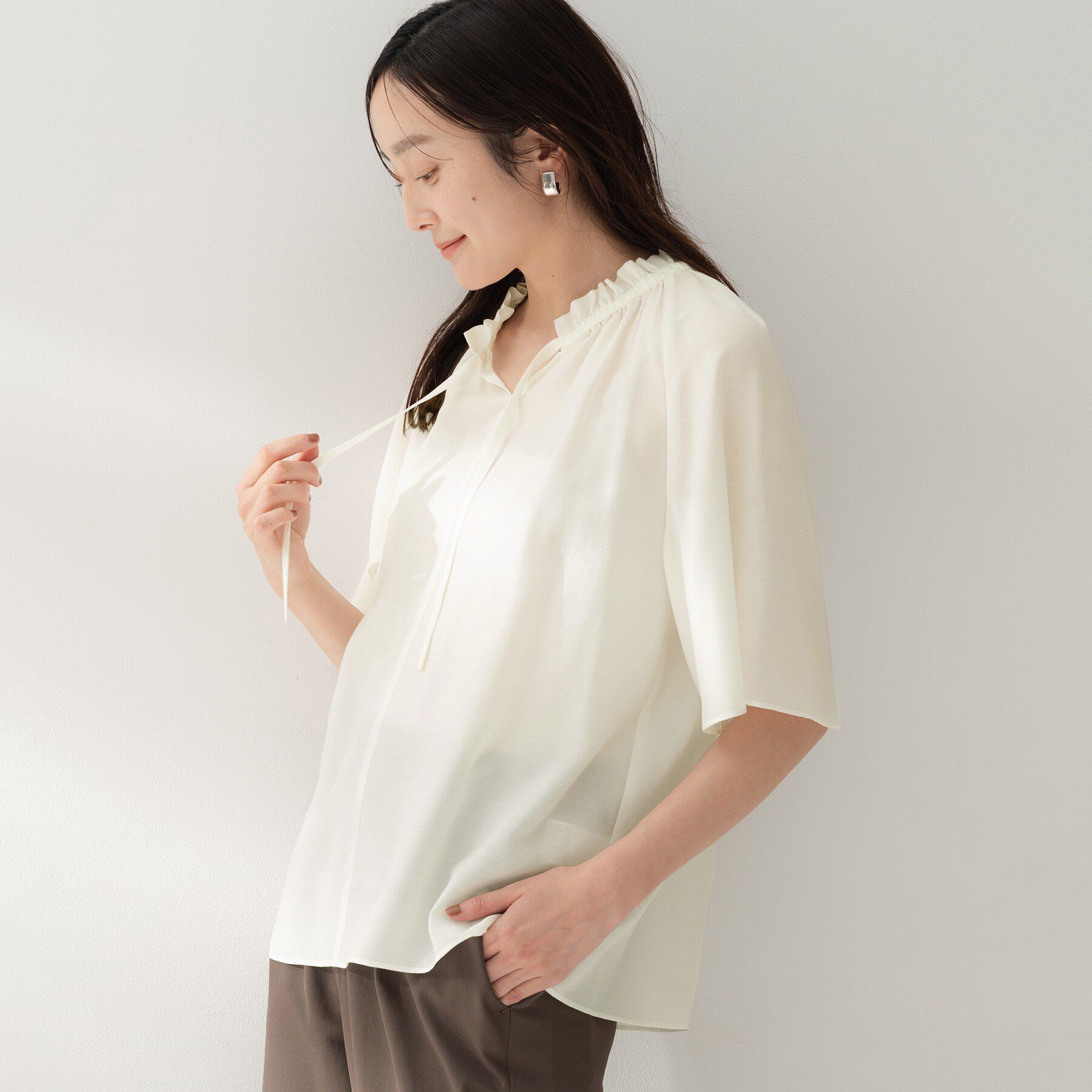 UNTITLED「【シアー/首元フリル】シルキーシフォンブラウス」|シャツ・ブラウス|
