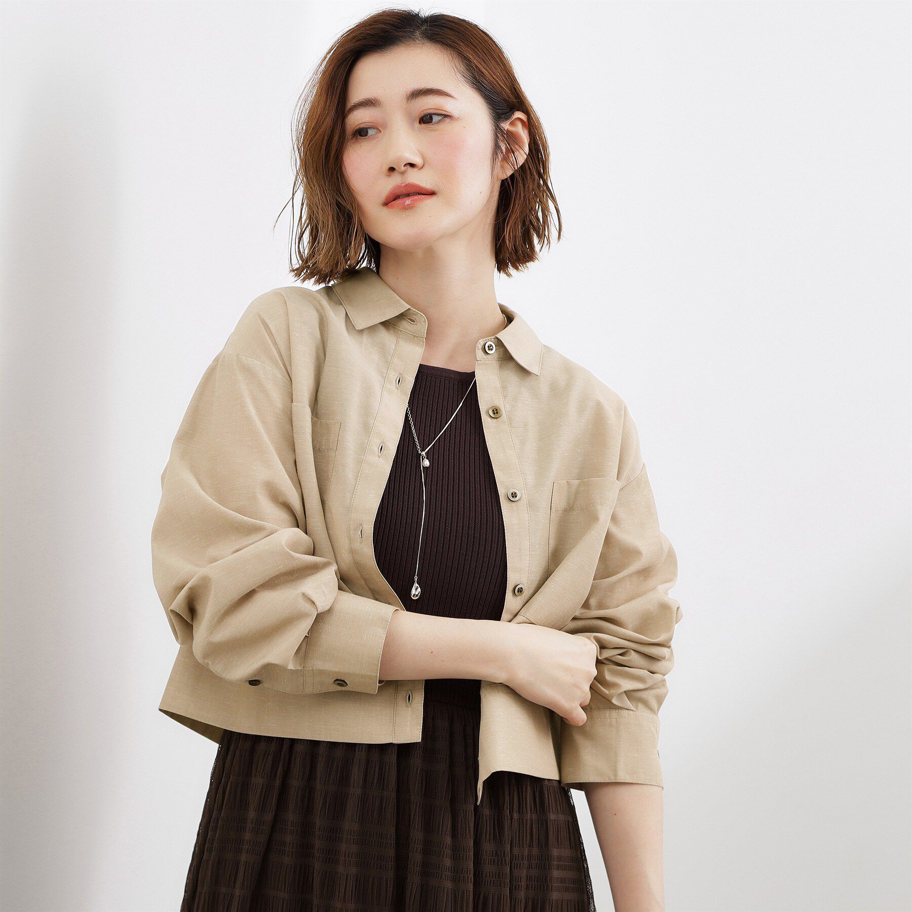 grove「【貴島明日香さん着用／イージーケア／接触冷感】麻ブレンドクロップドシャツ」|シャツ・ブラウス|ブラウン(042)