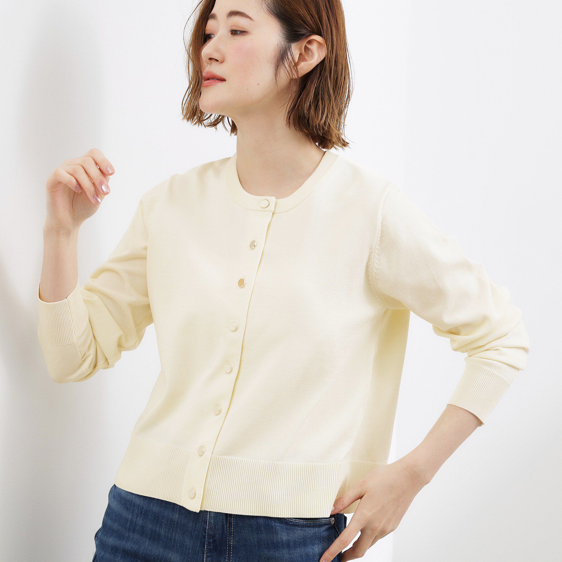 grove「【UVカット/洗濯機で洗える】メタルボタンクルーネックカーディガン」|カーディガン|オフホワイト(003