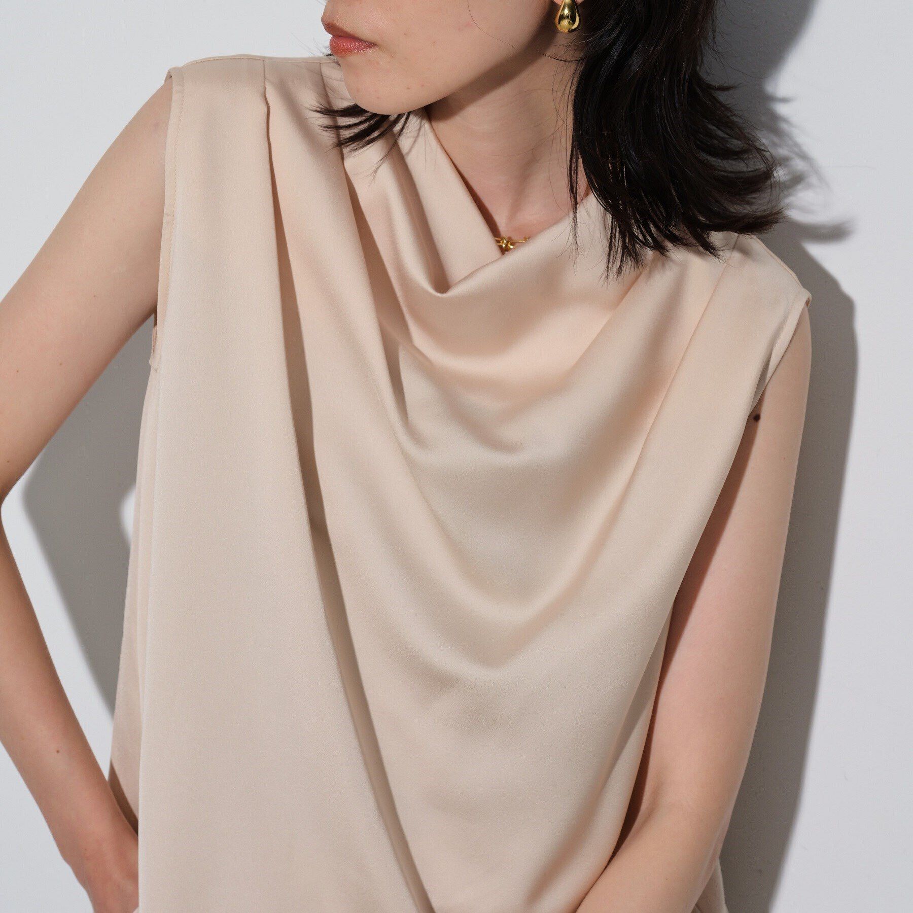 GALLEST「ドレープサテンブラウス」|シャツ・ブラウス|