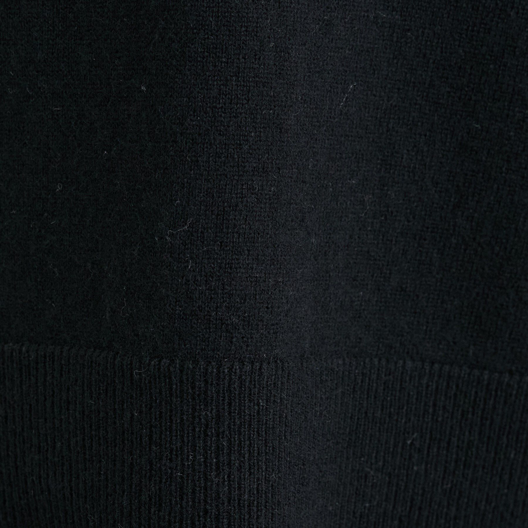 INDIVI「【洗える／チュニック丈／カシミヤ混】スリットデザインVネックニット」|ニット・セーター|