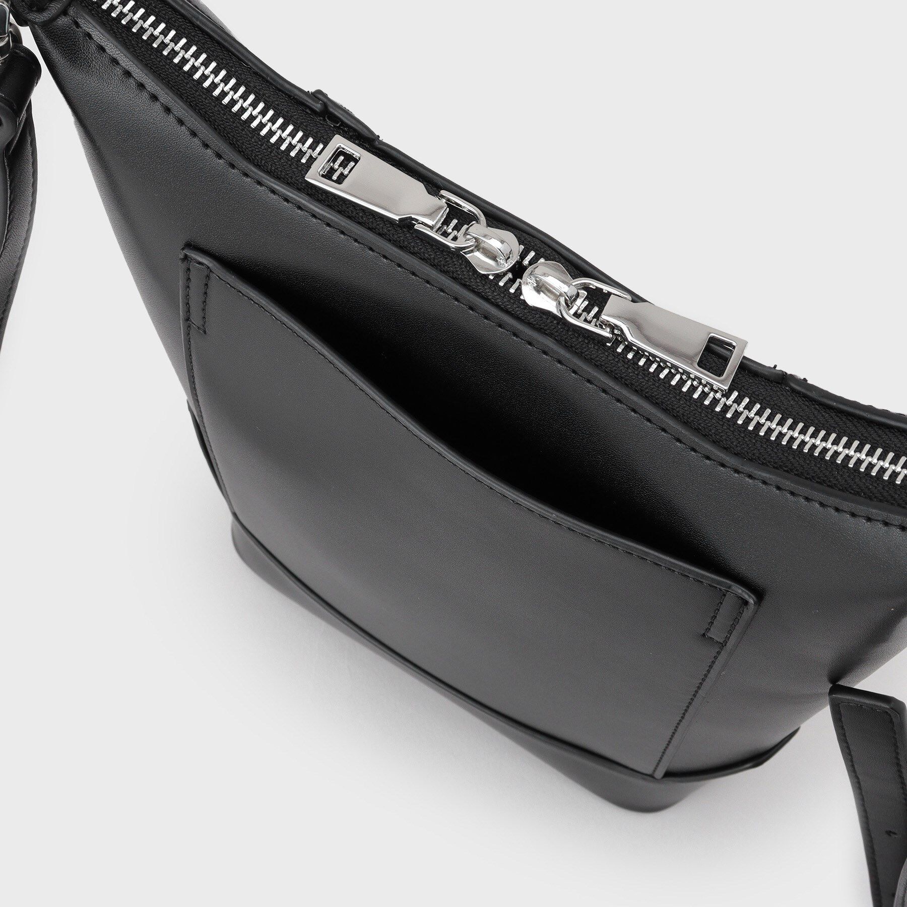 tk.TAKEO KIKUCHI「レクタングルミニショルダーバッグ」|ショルダー・メッセンジャー|