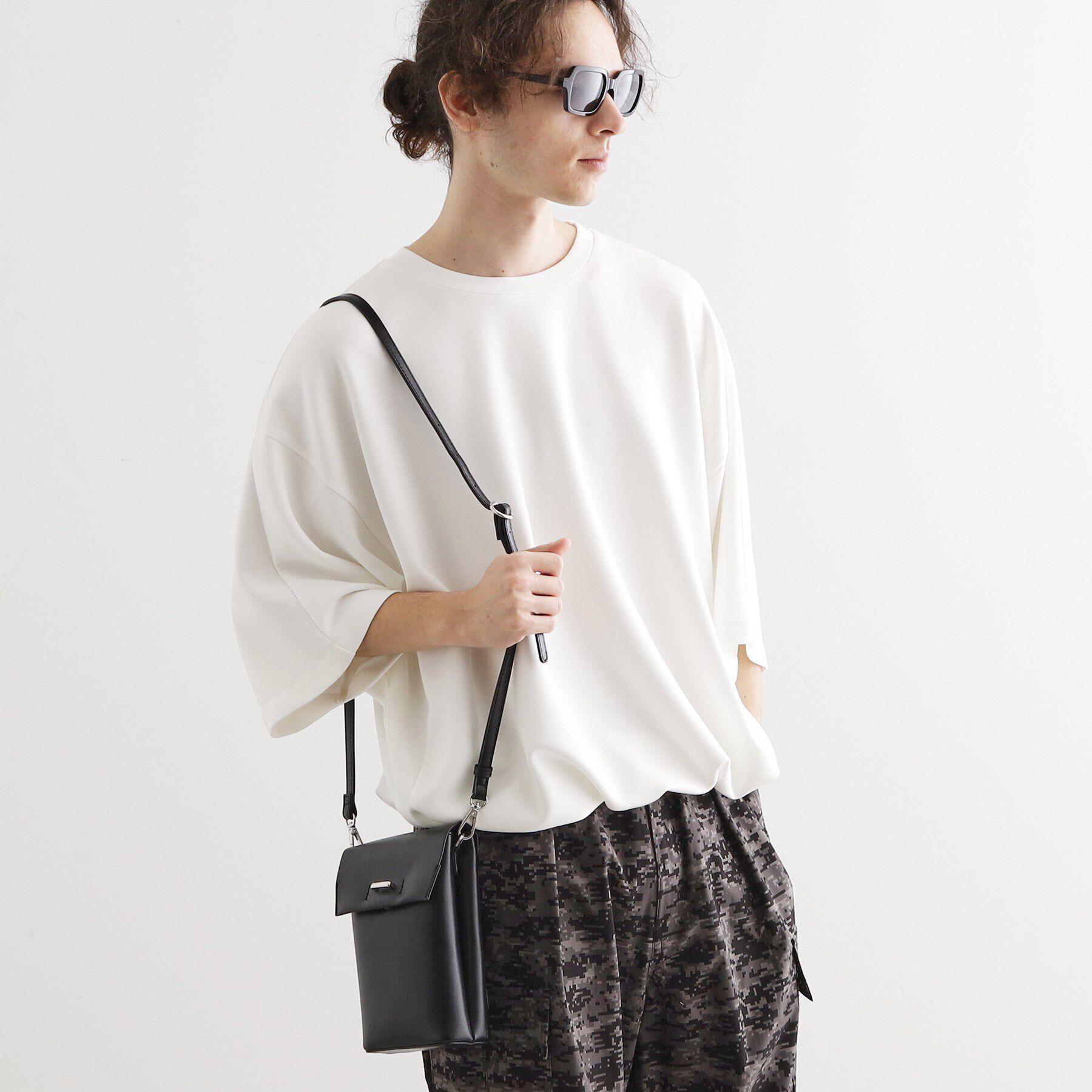 tk.TAKEO KIKUCHI「コンパクトミニショルダー」|ショルダー・メッセンジャー|