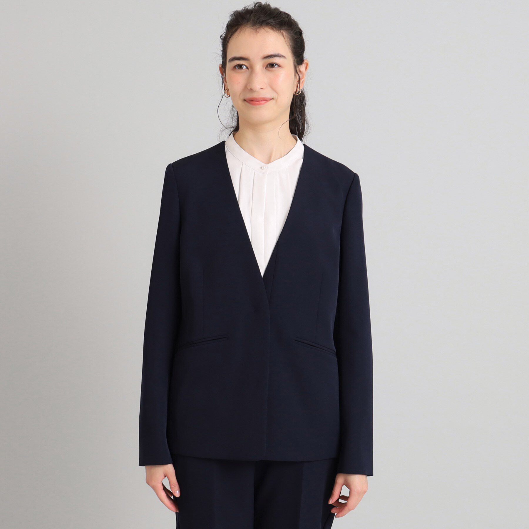 OPAQUE.CLIP「≪通勤・セレモニー/セットアップ対応≫ Vネックジャケット/ダブルクロス【洗濯機洗い可】」|ノーカラージャケット|