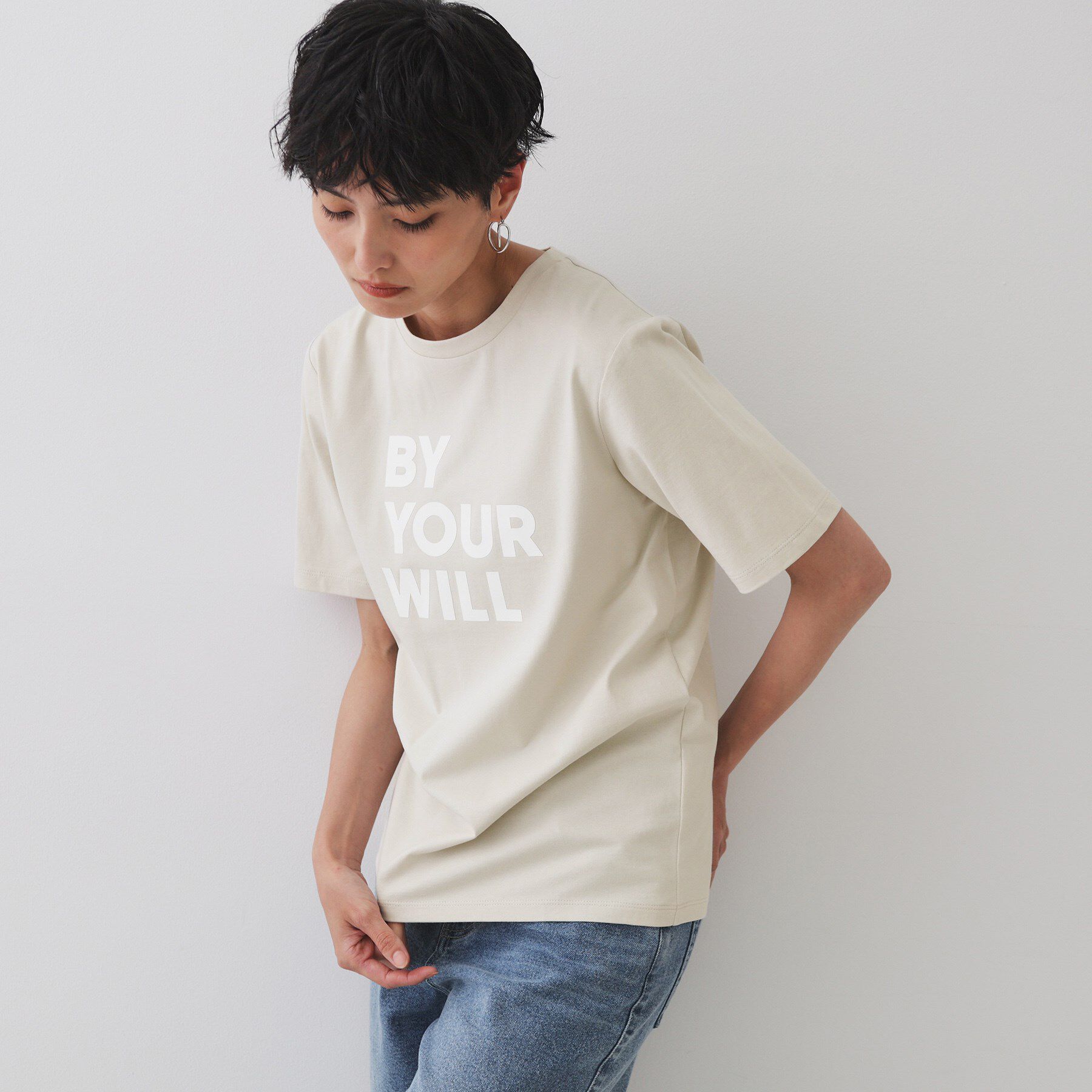 OPAQUE.CLIP「ロゴプリントTシャツ【洗濯機洗い可】」|Tシャツ・カットソー|ライトベージュ(05