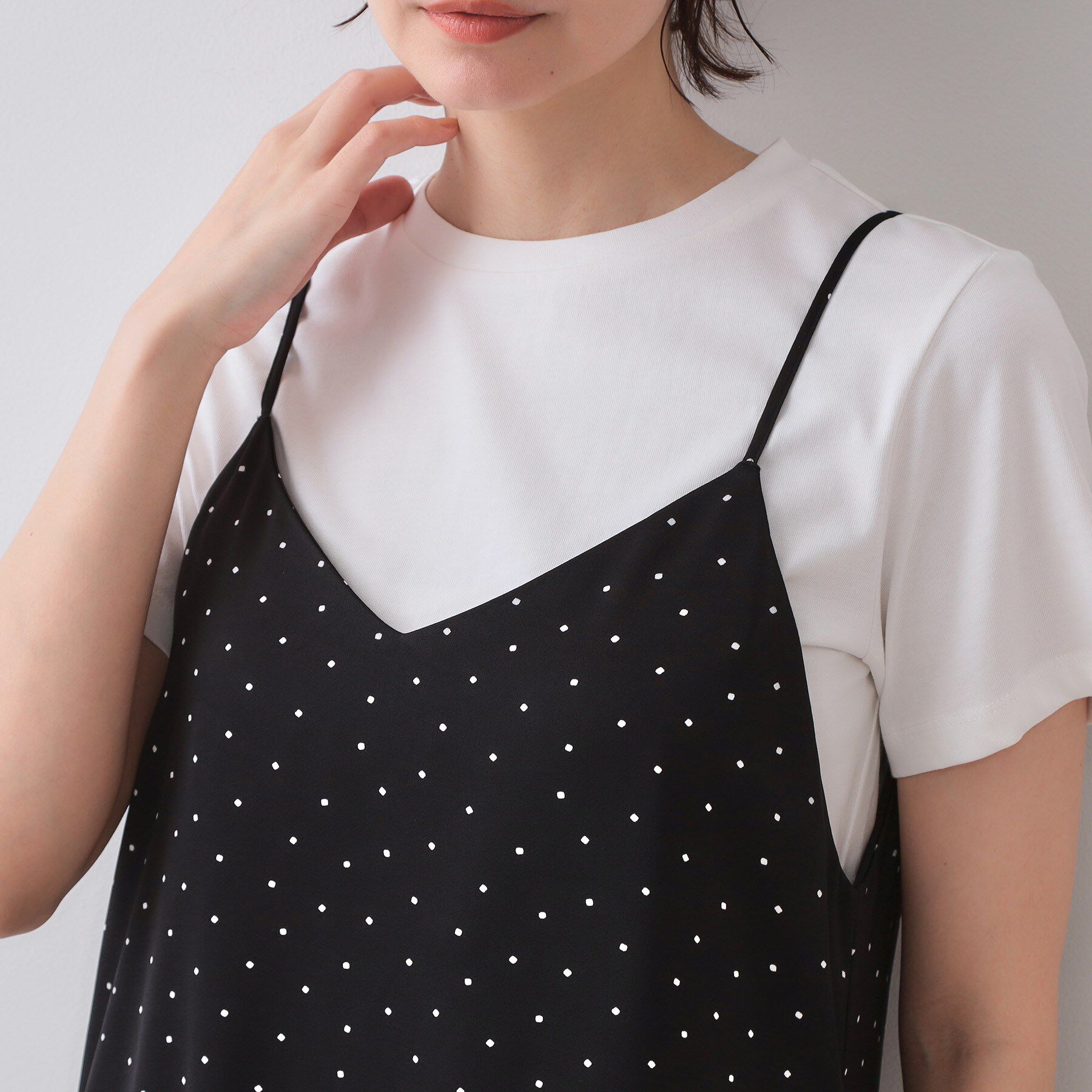 OPAQUE.CLIP「ランダムドット サテンキャミワンピース【洗濯機洗い可】」|ワンピース|