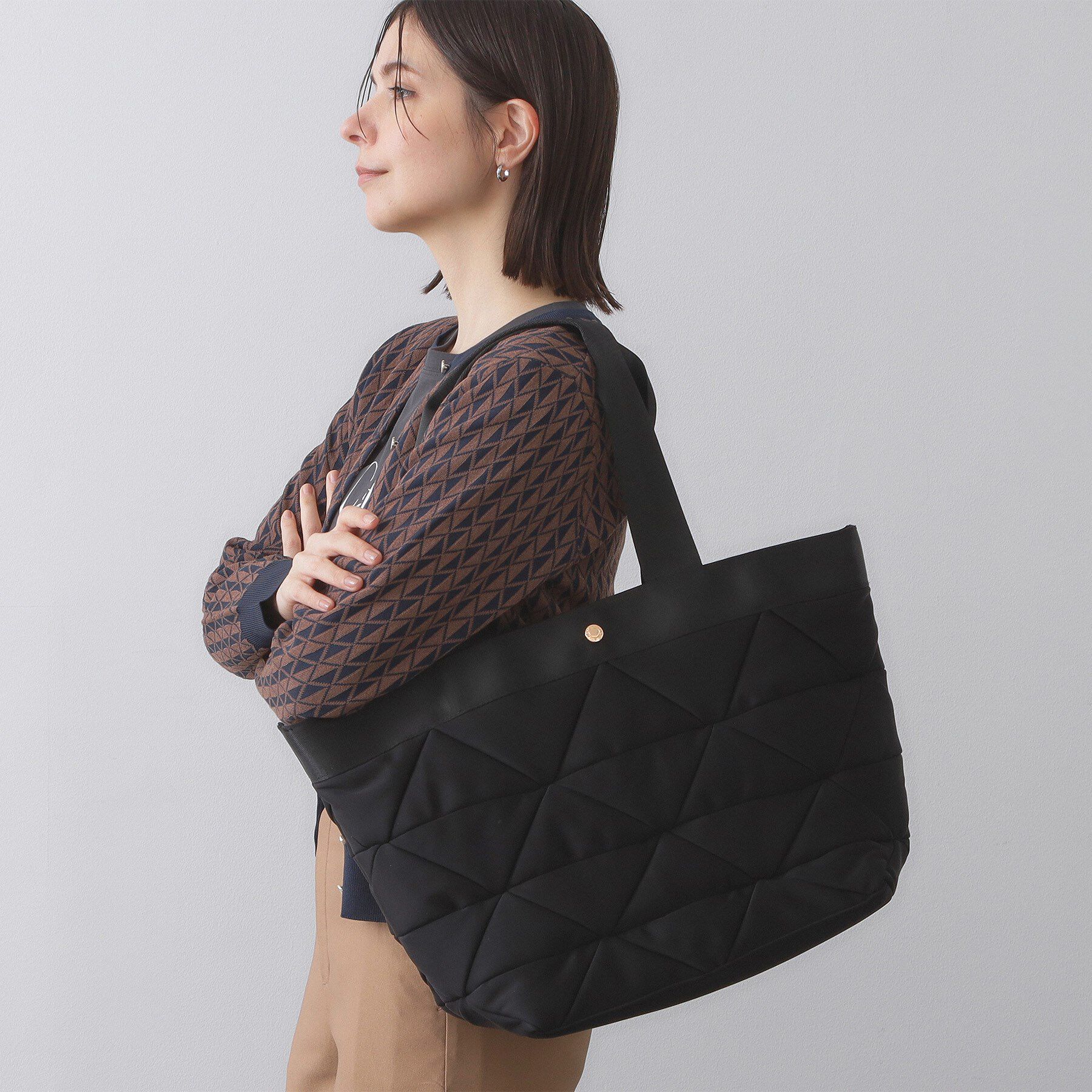 OPAQUE.CLIP「【軽量／A4サイズ対応】トライアングルビッグトートバッグ」|トートバッグ|