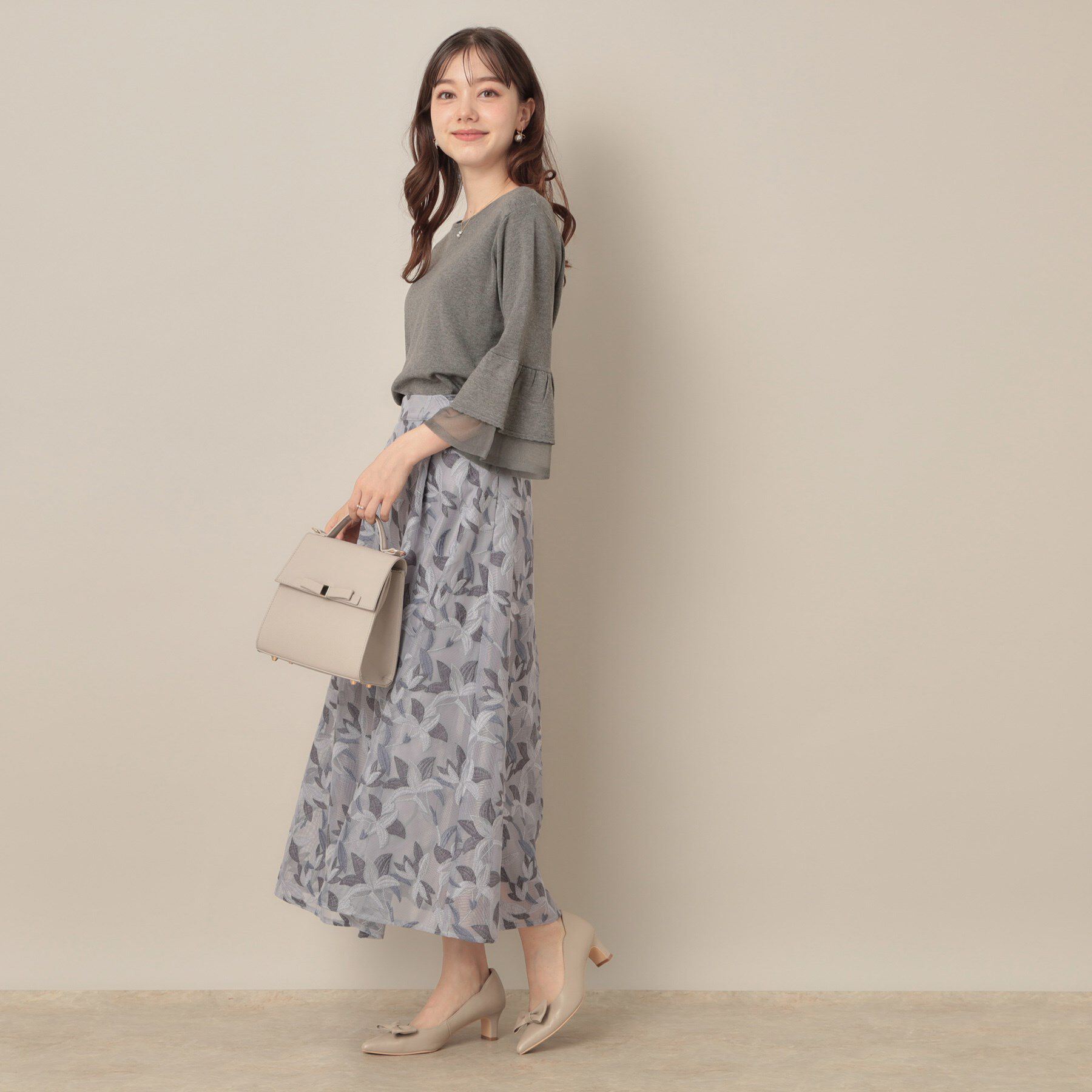 Couture broach「【フェミニン・着映え・通勤】シアーフレアー袖ニットトップス」|ニット・セーター|