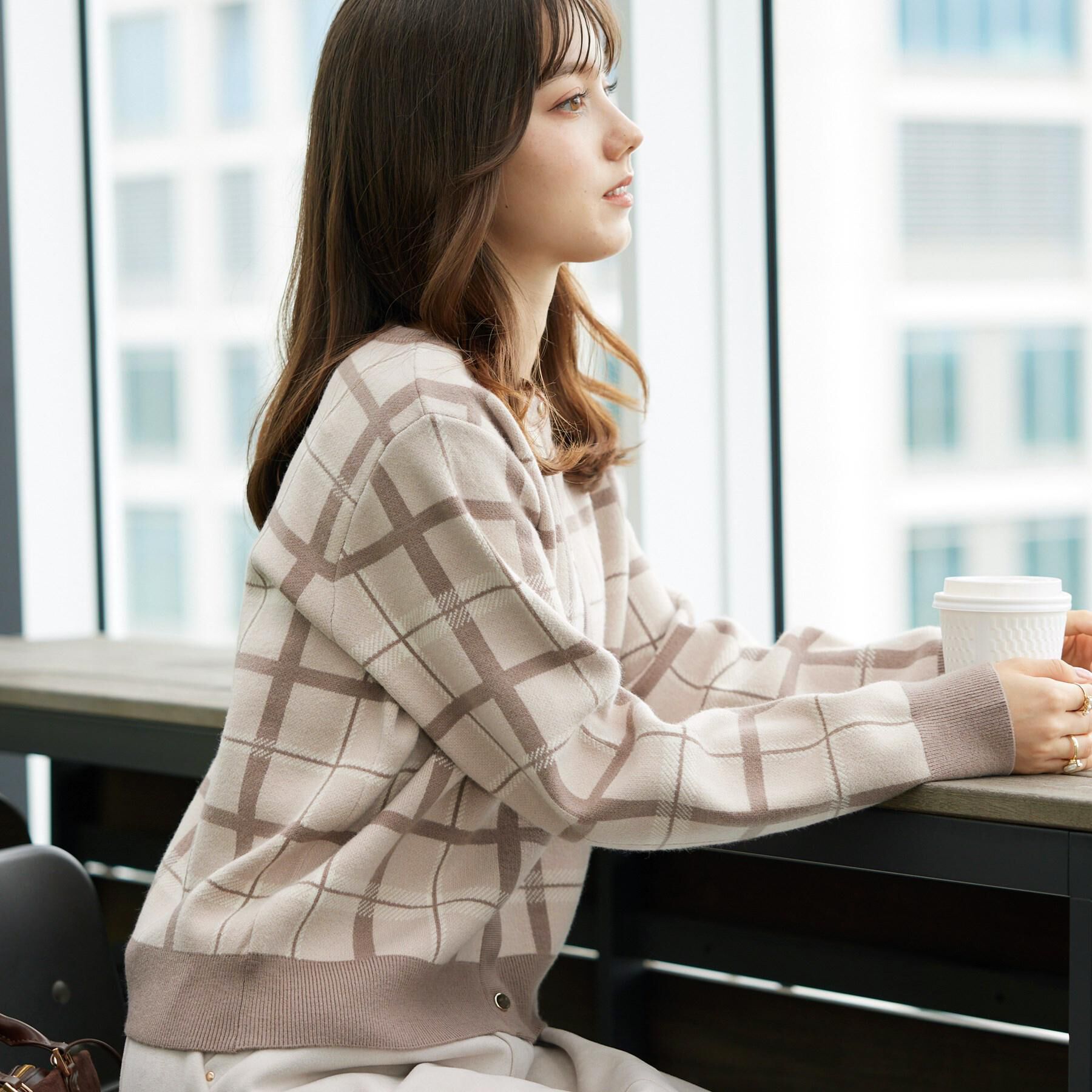 Couture broach「【大人可愛い・通勤】チェックジャカード ニットカーディガン」|カーディガン|
