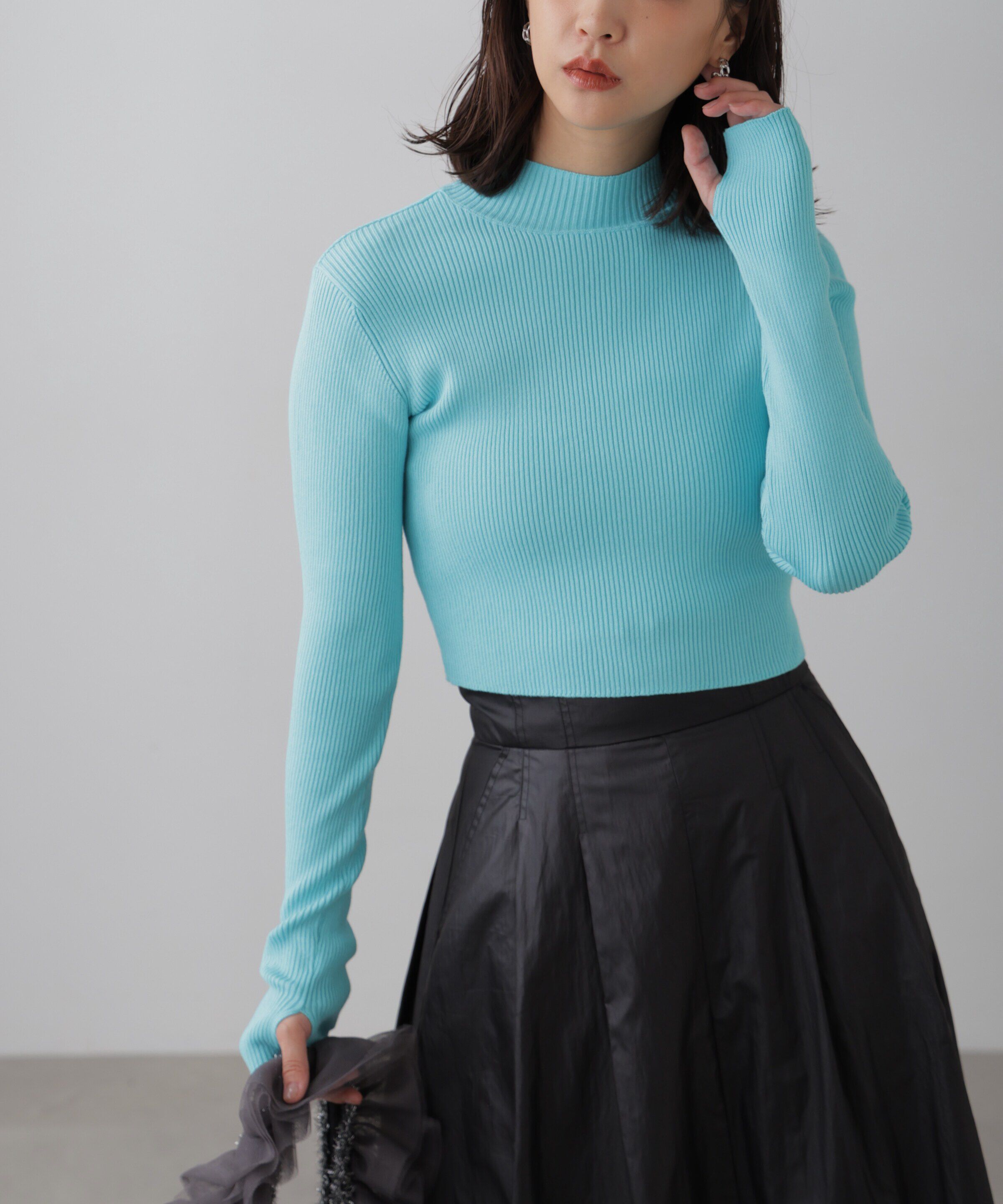  「〈洗える〉マシンウォッシャブルハイネックショート丈ニット」|ニット・セーター|