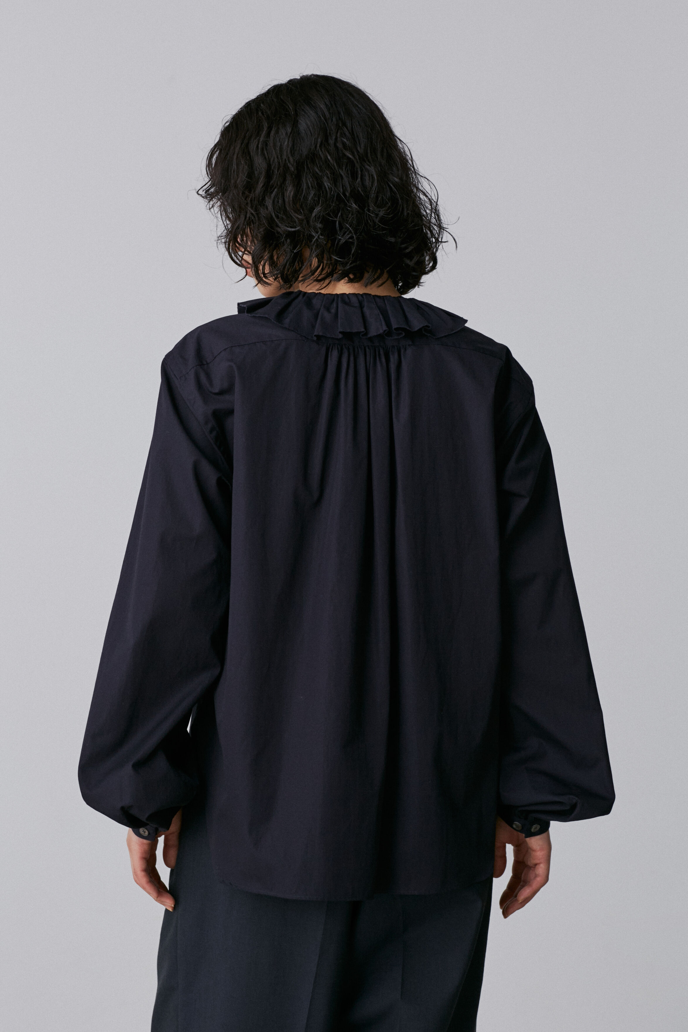 YLEVE 「YLEVE / BOURRIENNE  COTTON TYPEWRITER RUFFLE BLOUSE」|シャツ・ブラウス|