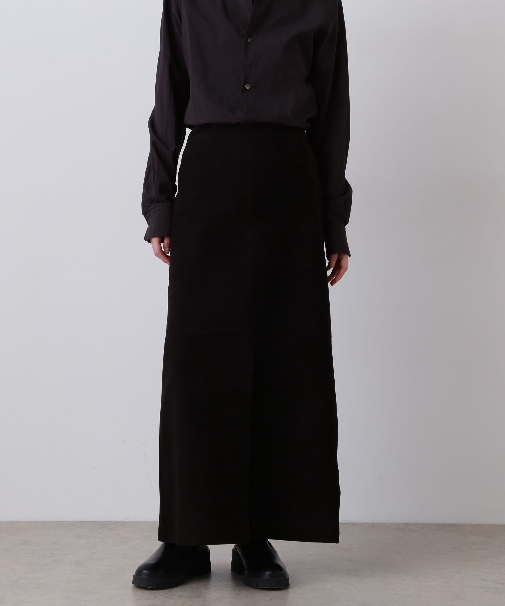 YLEVE 「YLEVE / SHEEP SUEDE LEATHER SKIRT」|スカート|