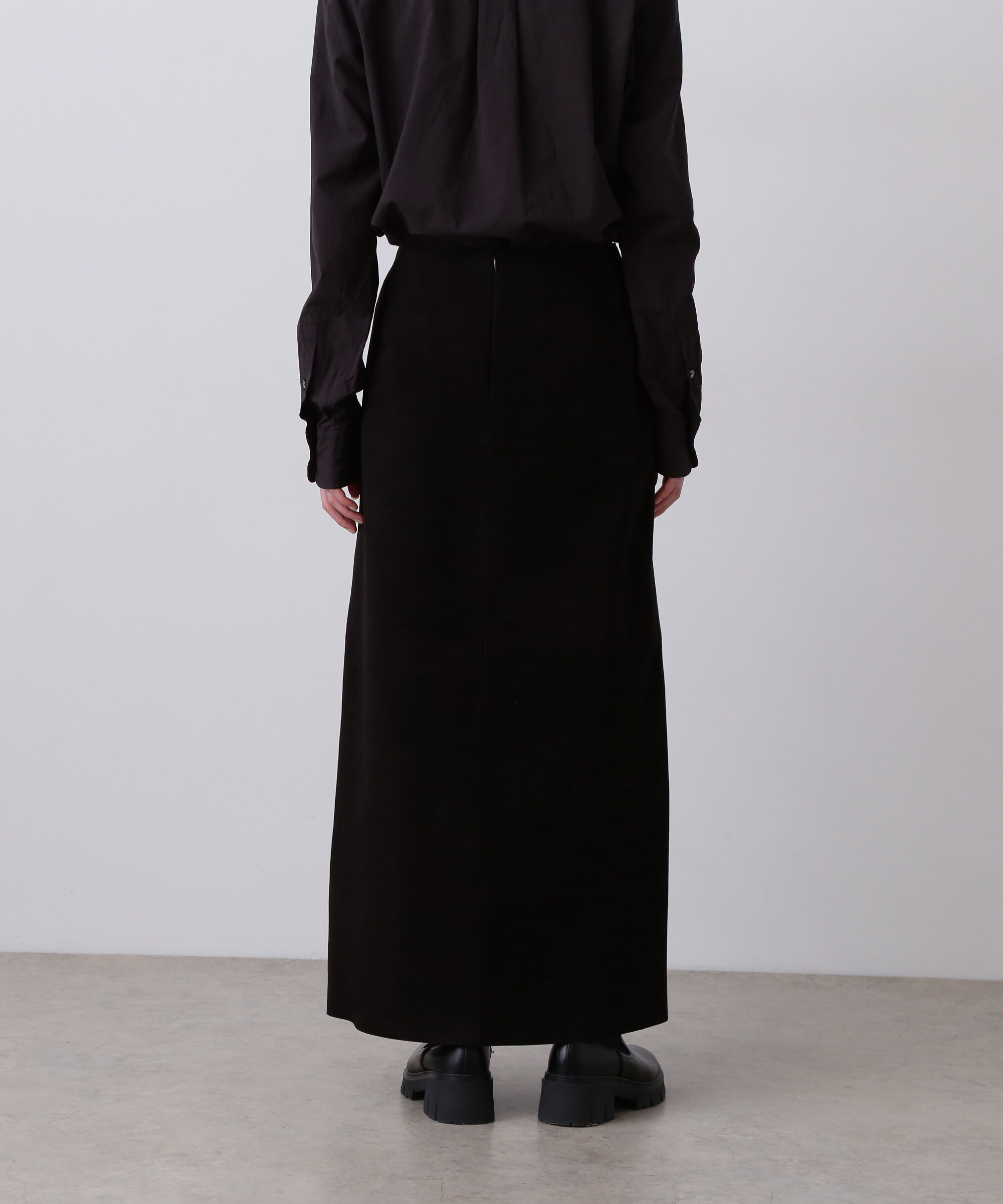 YLEVE 「YLEVE / SHEEP SUEDE LEATHER SKIRT」|スカート|