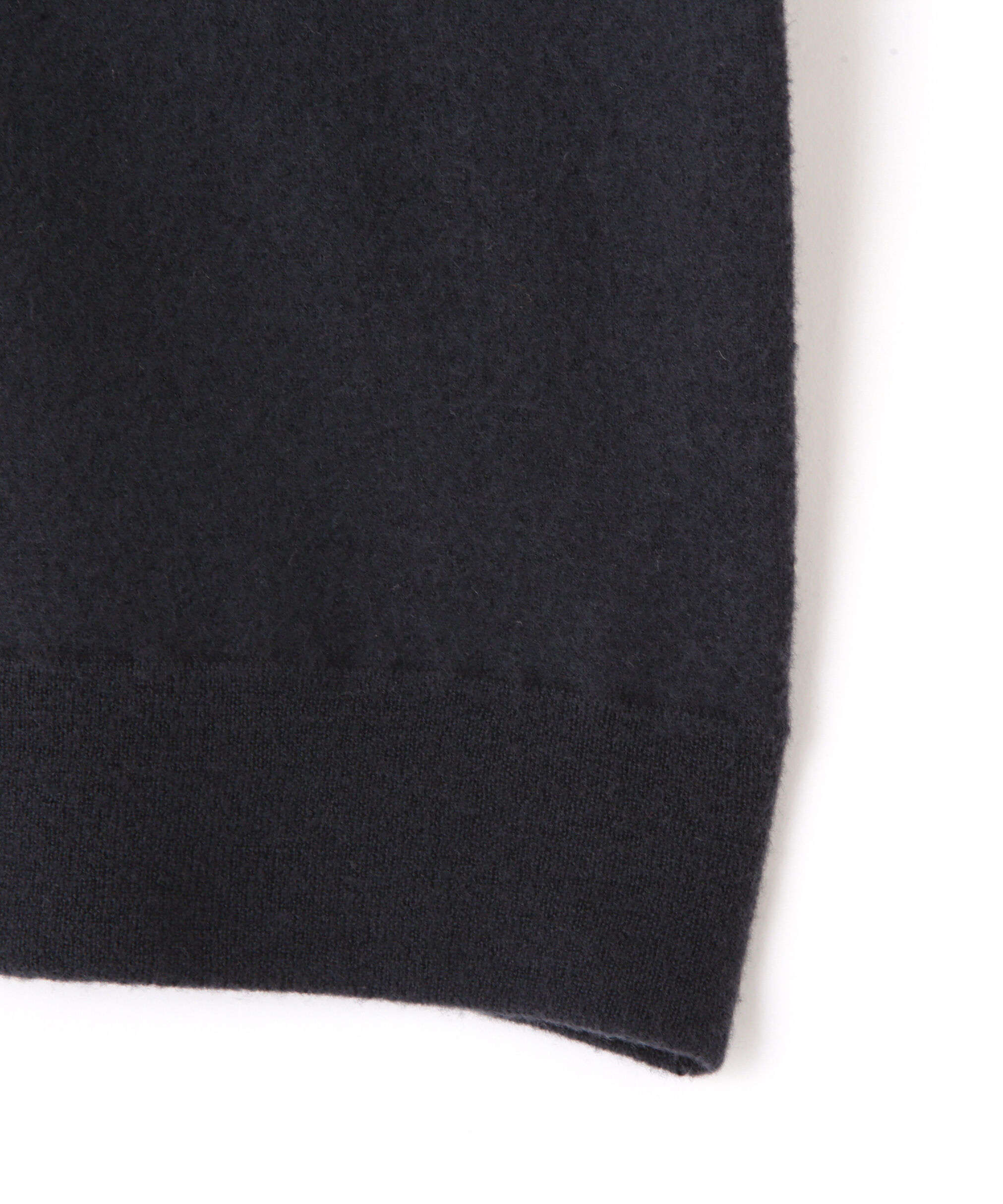 YLEVE 「YLEVE / ULTRAFINE MERINO MILLED WOOL KNIT HALF ZIP PULL OVER」|ニット・セーター|