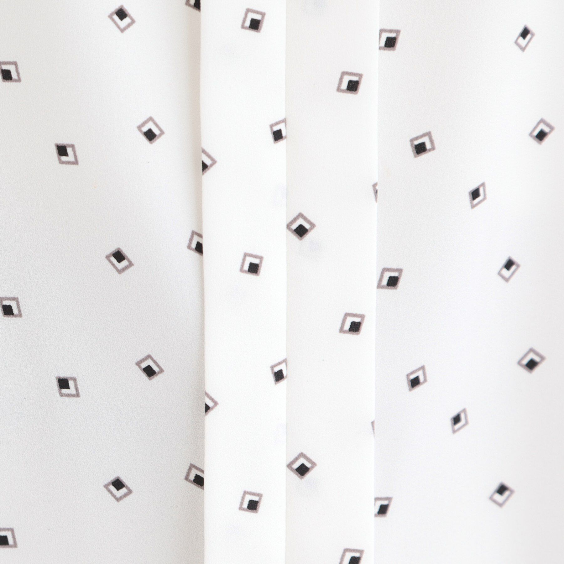 SHOO･LA･RUE「【洗濯機可/吸水速乾/ひんやり/UV】メタルボタンがアクセント ふんわりギャザーブラウス」|シャツ・ブラウス|