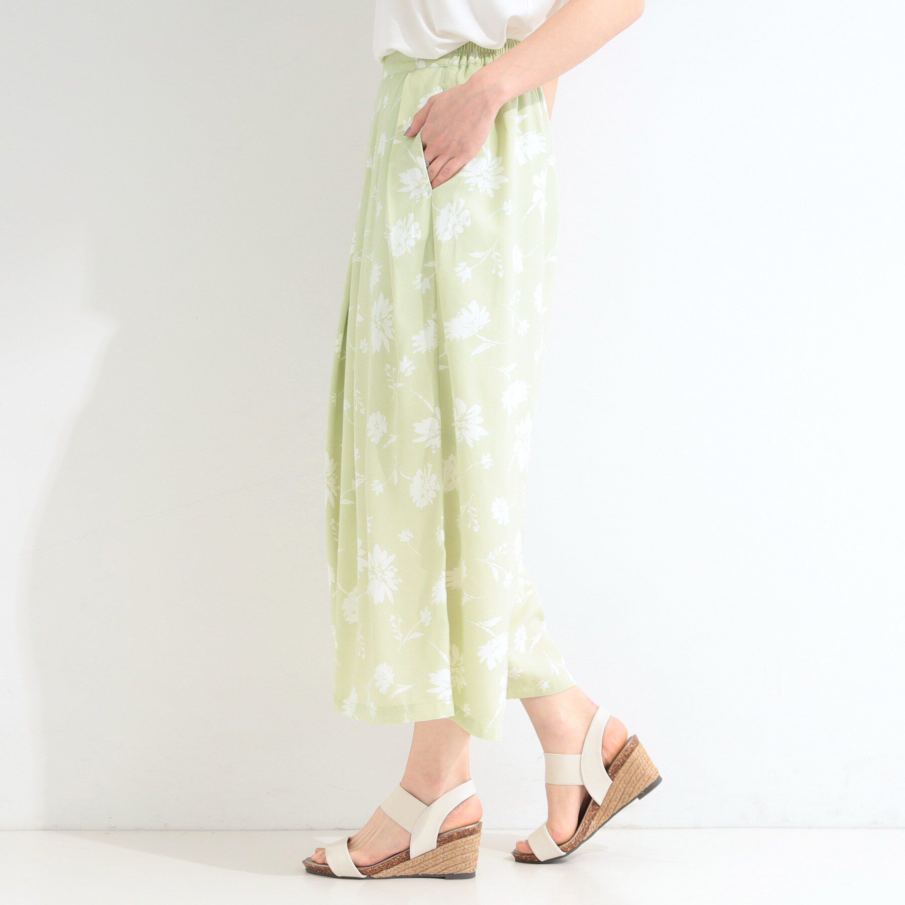 SHOO･LA･RUE「【S-LL/柄が選べる】大人上品な花柄でコーデが彩る アソートプリントスカーチョ」|その他|