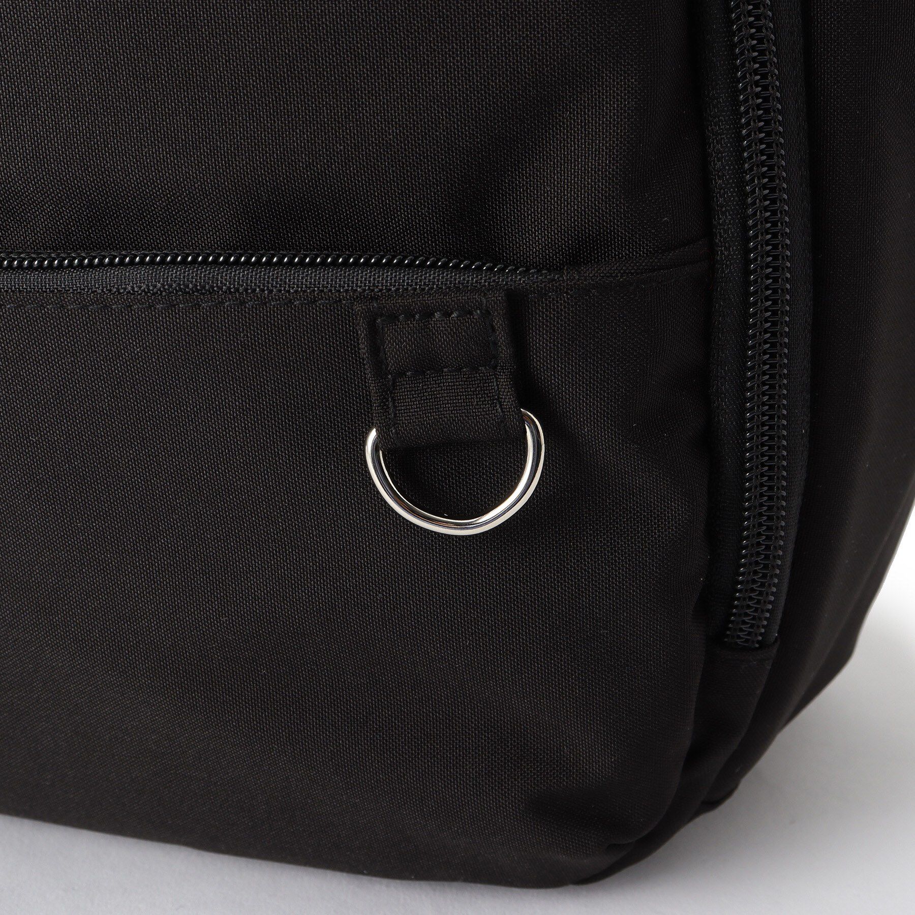 ITS&rsquo;DEMO「撥水ツイル12ポケットリュック」|リュック|