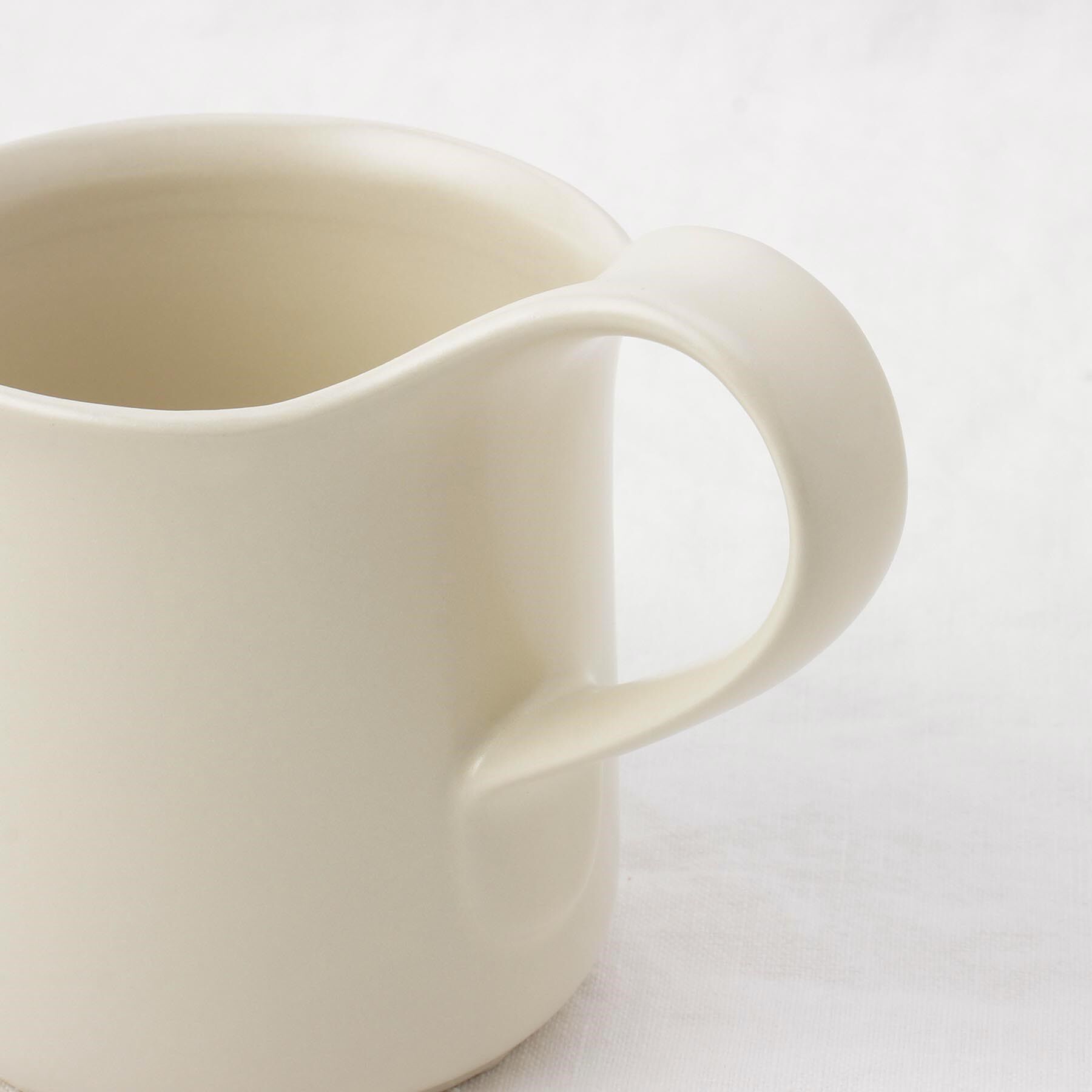 212 KITCHEN STORE「カフェマグラージ シルキーアイボリー ＜ZEROJAPAN ゼロジャパン＞」|グラス・マグカップ|