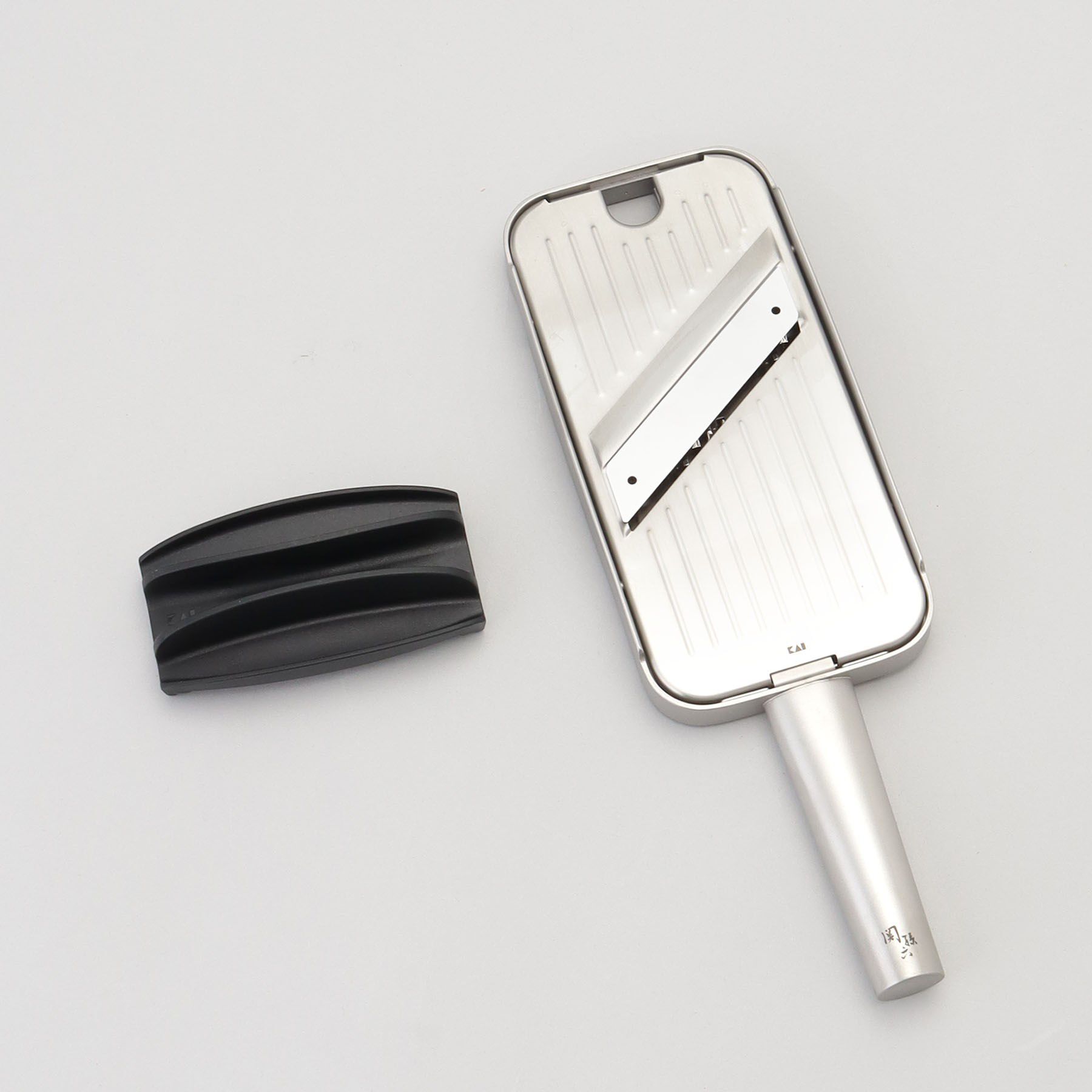 212 KITCHEN STORE「オールステンレス千切り＆スライサー 極刃 ＜関孫六 ＞」|食器・キッチングッズ|その他