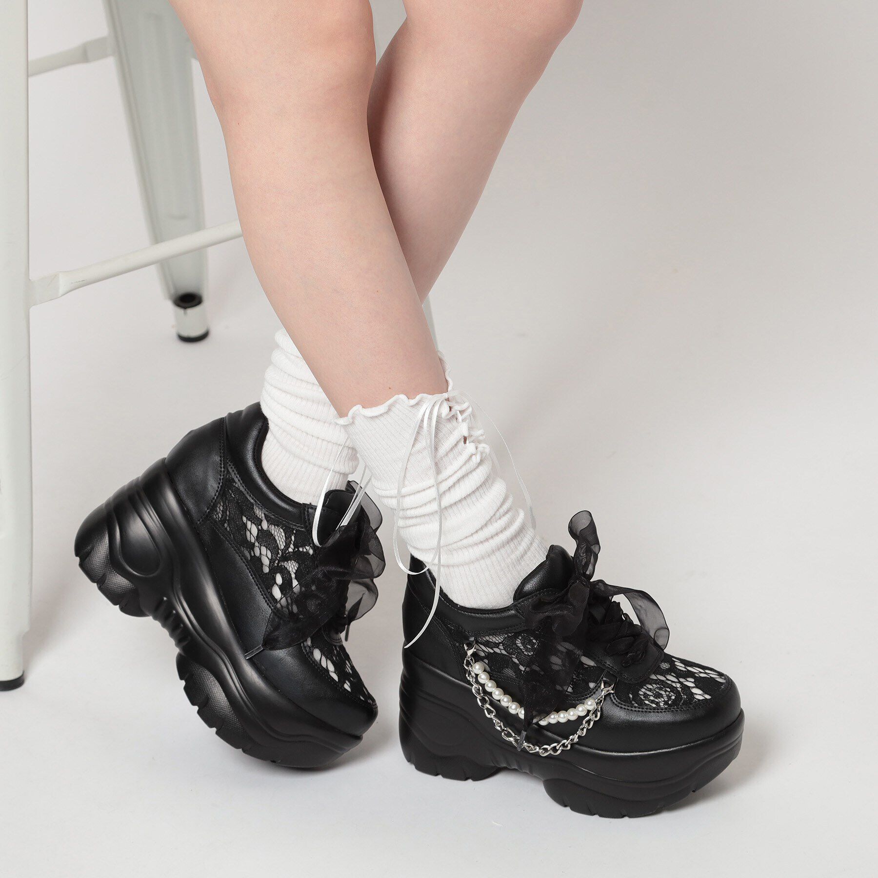 csT&P「厚底パール調チェ―ン付2WAYレーススニーカー」|スニーカー|