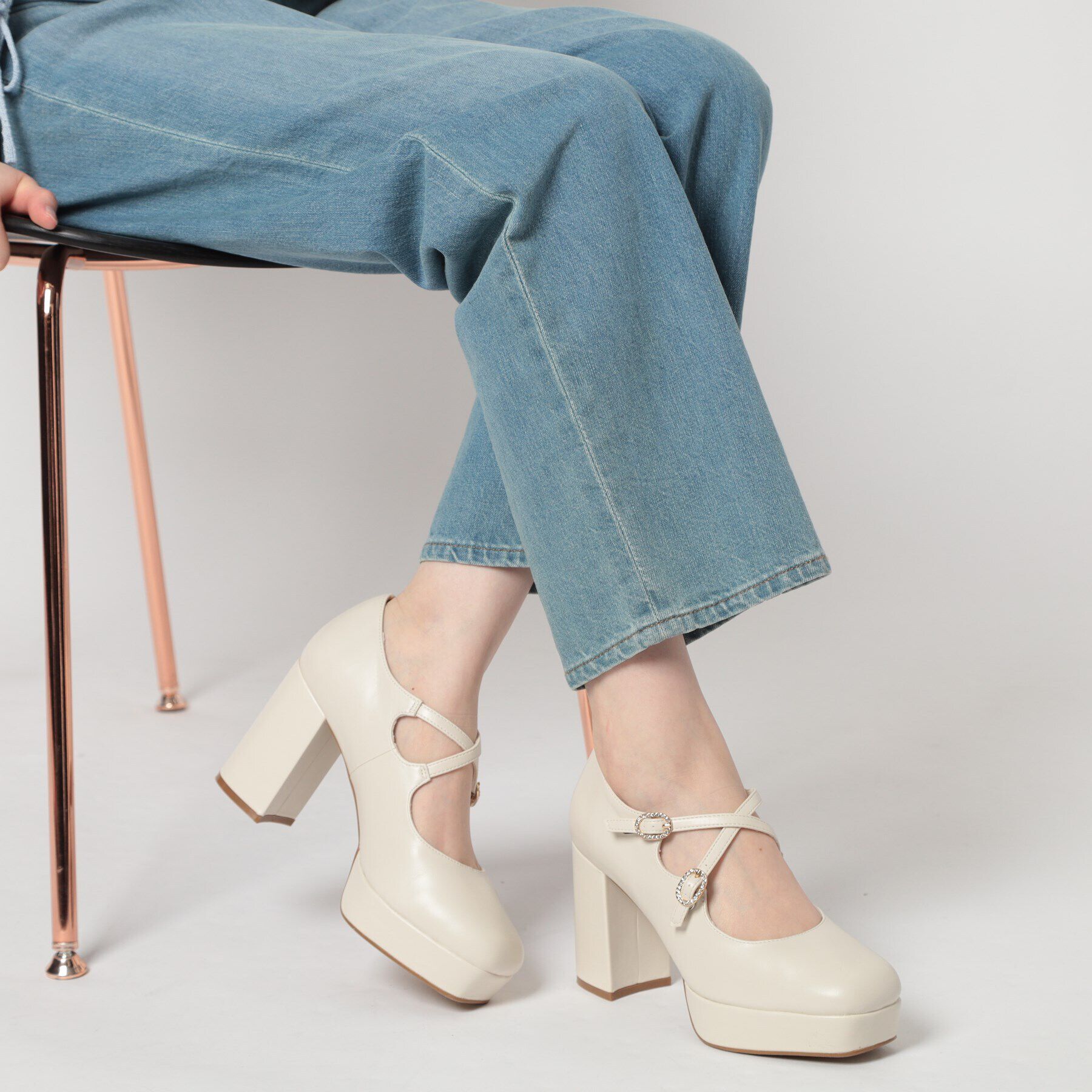 ESPERANZA「クロスダブルバックル厚底パンプス 結婚式二次会 パーティー 25SS」|パンプス|