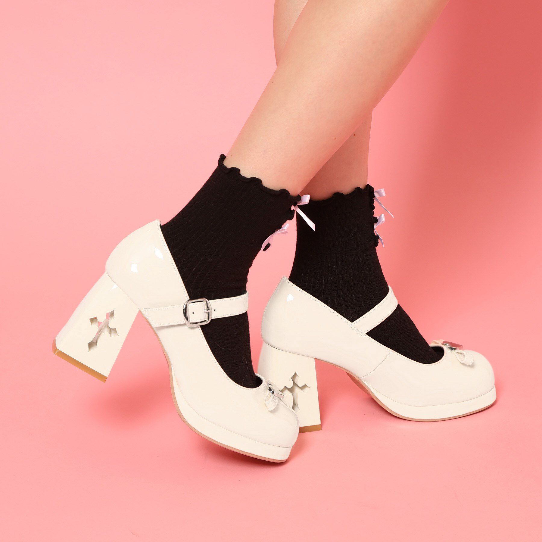 csT&P「厚底十字架くり抜きパンプス」|パンプス|