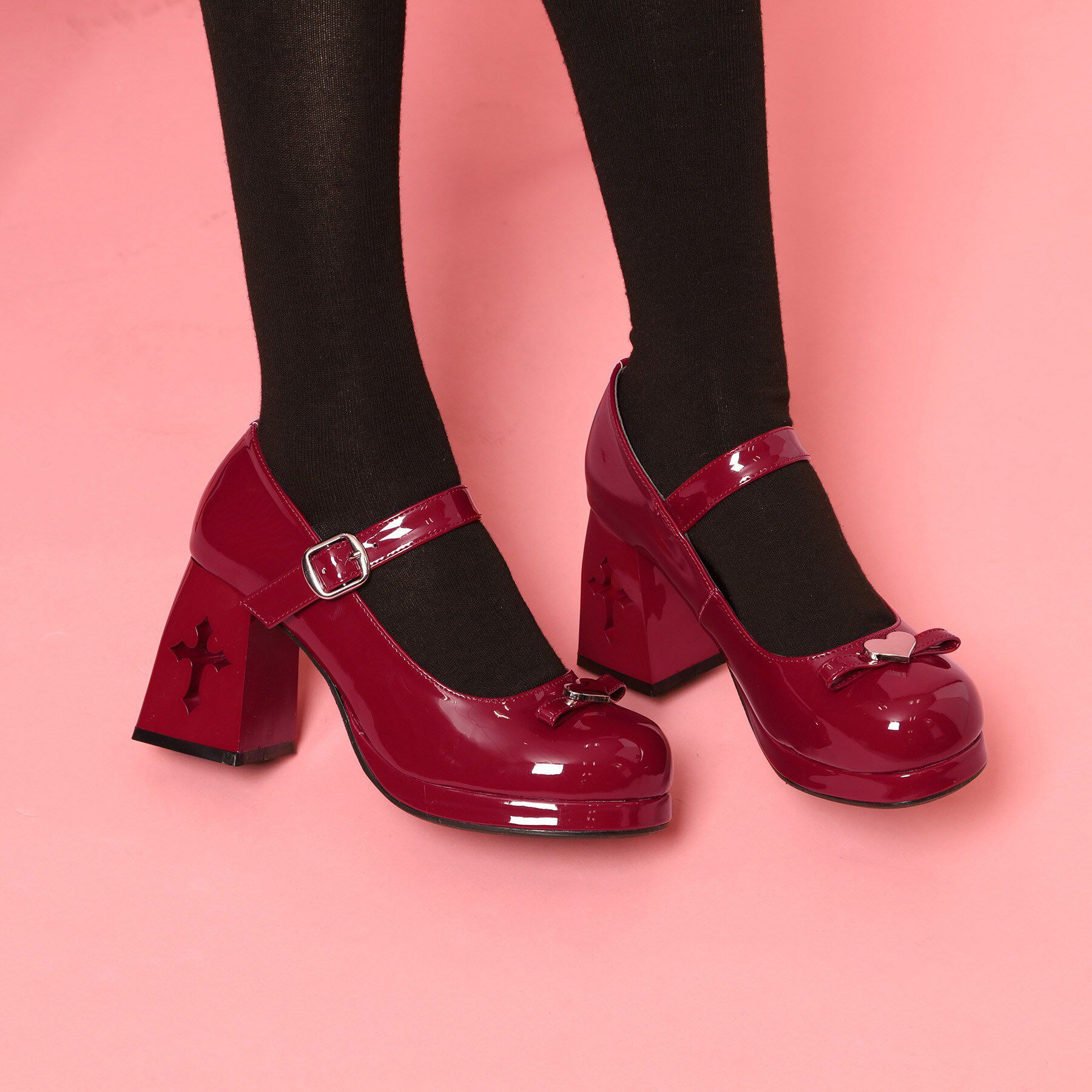 csT&P「厚底十字架くり抜きパンプス」|パンプス|レッド(262)