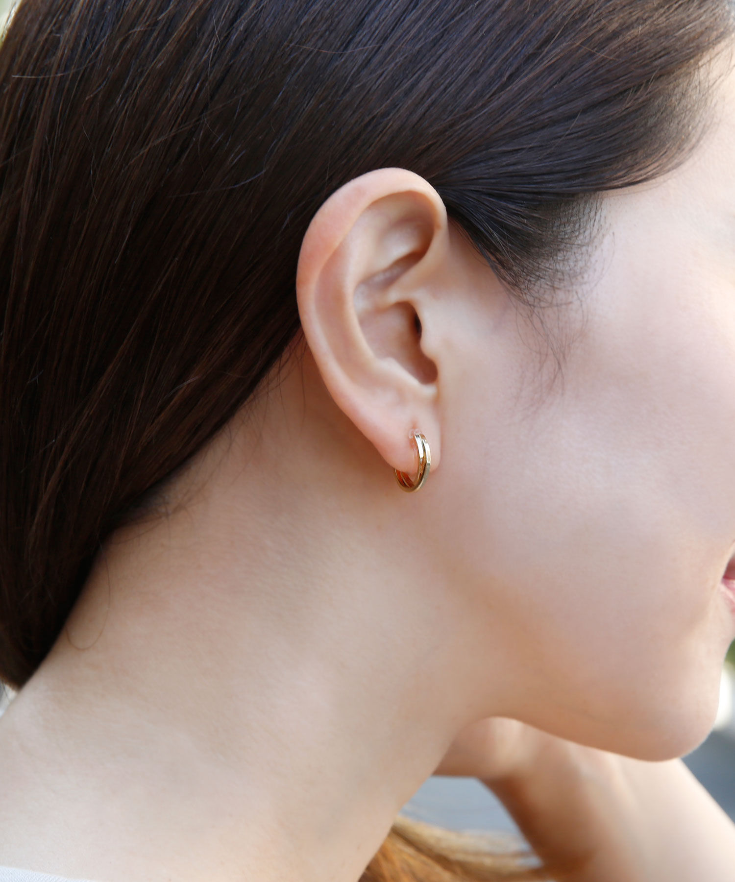 colleca la「ノンホール・2連クロス樹脂フープイヤリング」|イヤリング|