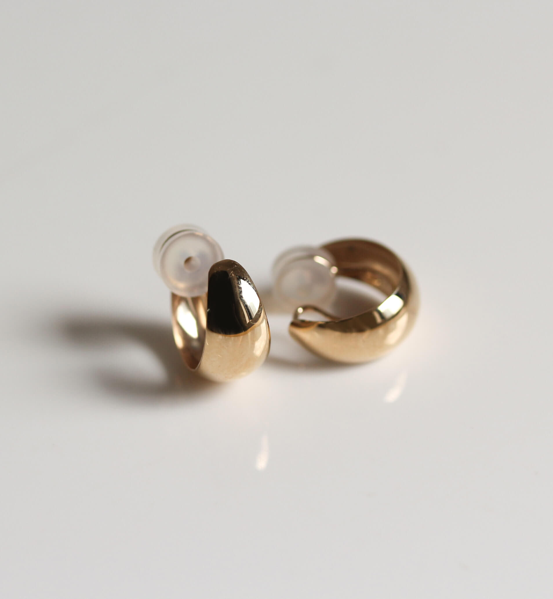  「ゴールド 月甲 イヤリング | K10YG」|イヤリング|