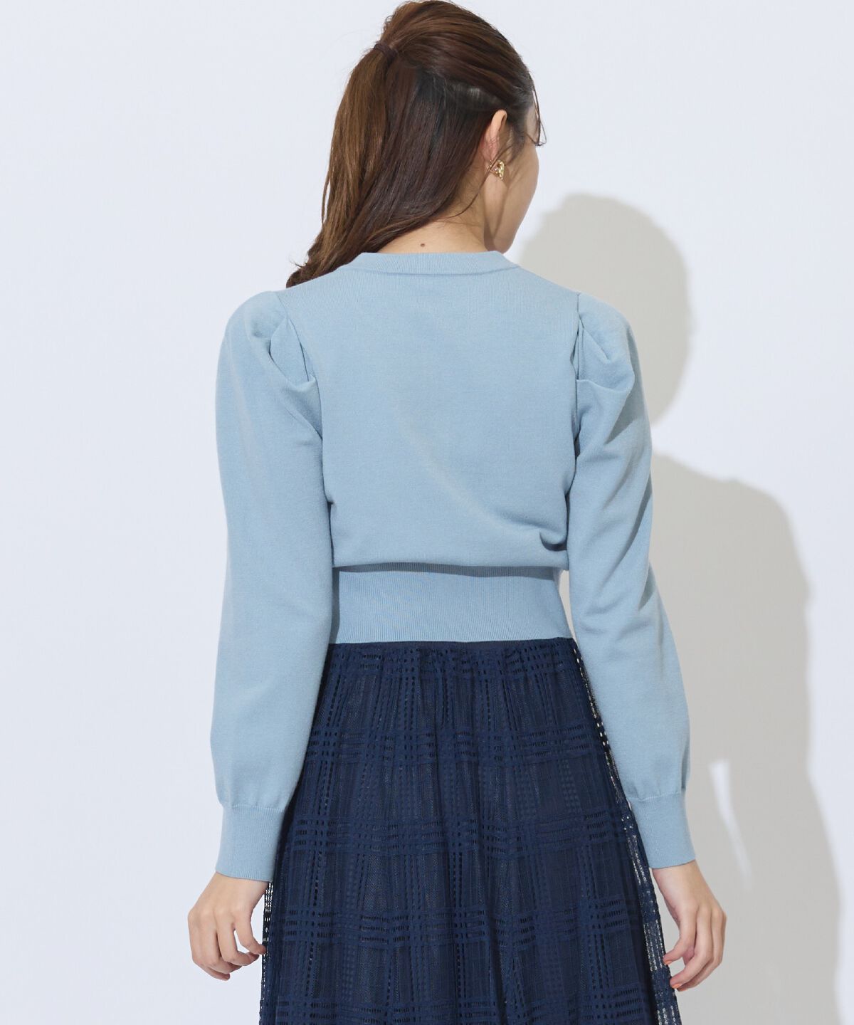 アンドクチュール「パワショルクルーネックカーディガン」|カーディガン|