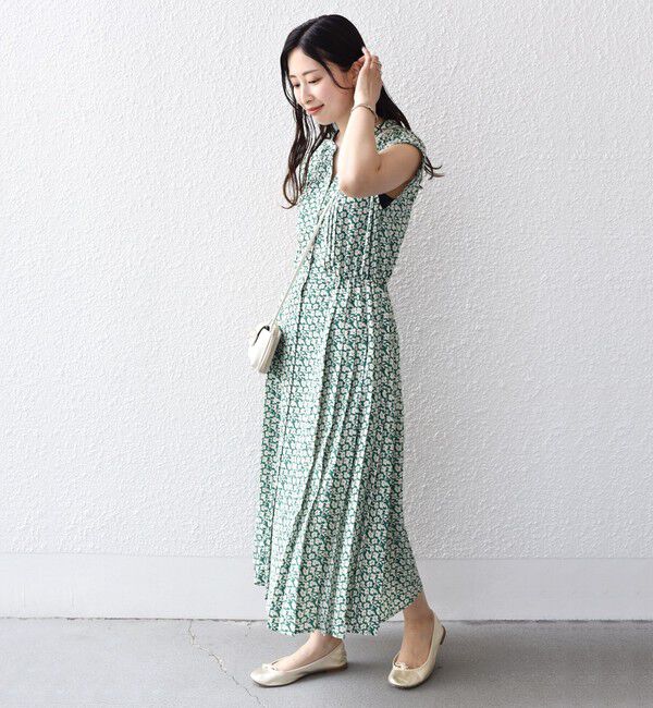 SHIPS for women「【WEB限定】〈洗濯機可能〉ドット 花柄 サイド プリーツ フレンチスリーブ ワンピース」|ワンピース|