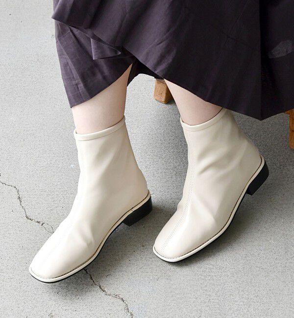 SHIPS any「【SHIPS any別注】eblouna: スクエア フィット ショートブーツ」|ショートブーツ|オフホワイト