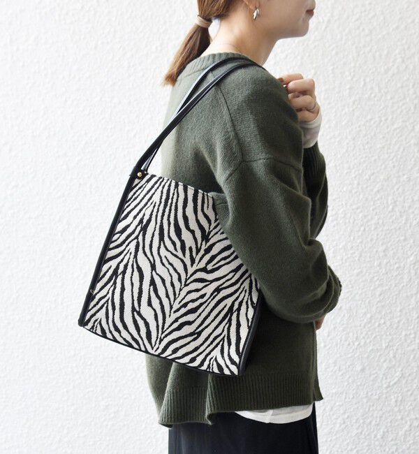 SHIPS any「SHIPS any: レオパード ゼブラ スクエア トート バッグ」|トートバッグ|ブラック