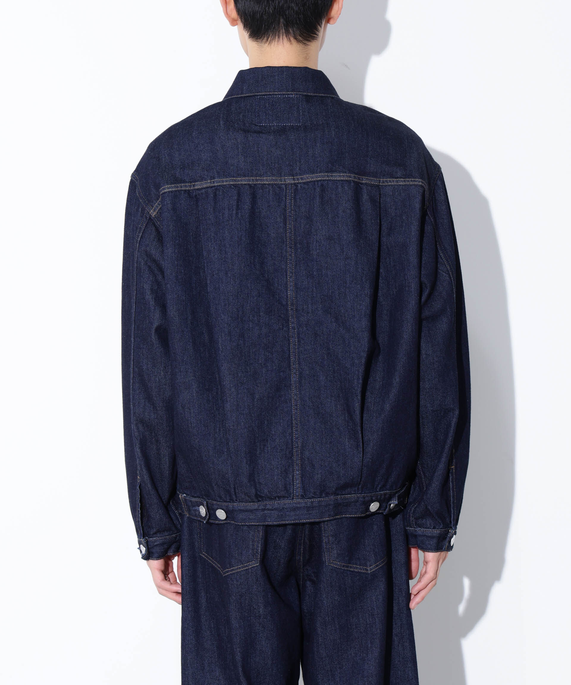 nano･universe「AUTHENコラボ SILKNIZED DENIM トラッカージャケット(セットアップ可)」|ブルゾン・スタジャン|