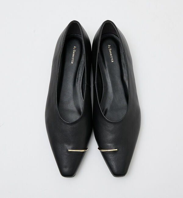 AU BANNISTER「メタルモチーフ フラットパンプス」|パンプス|