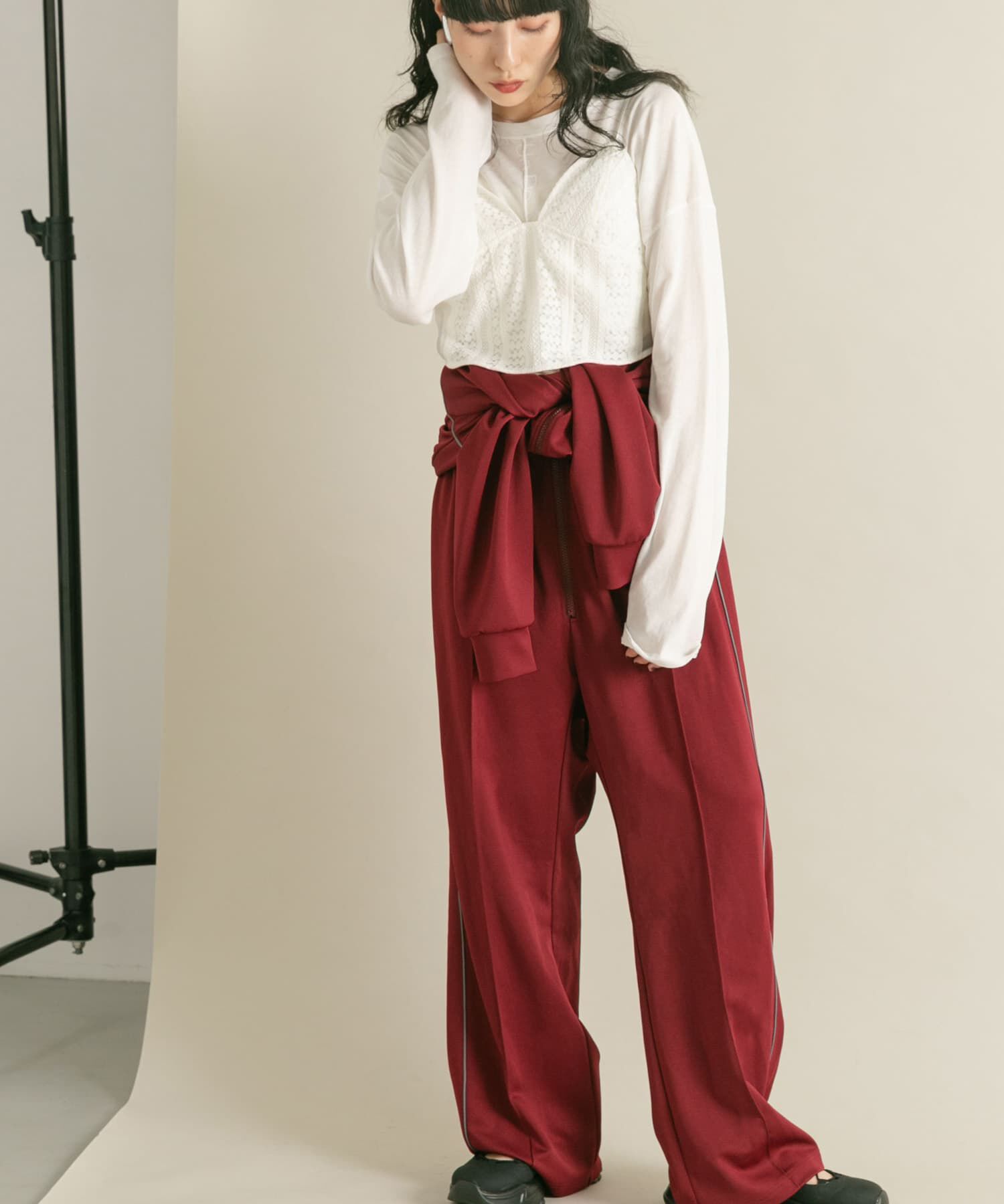  「トラックジャンプスーツ」|スカート|