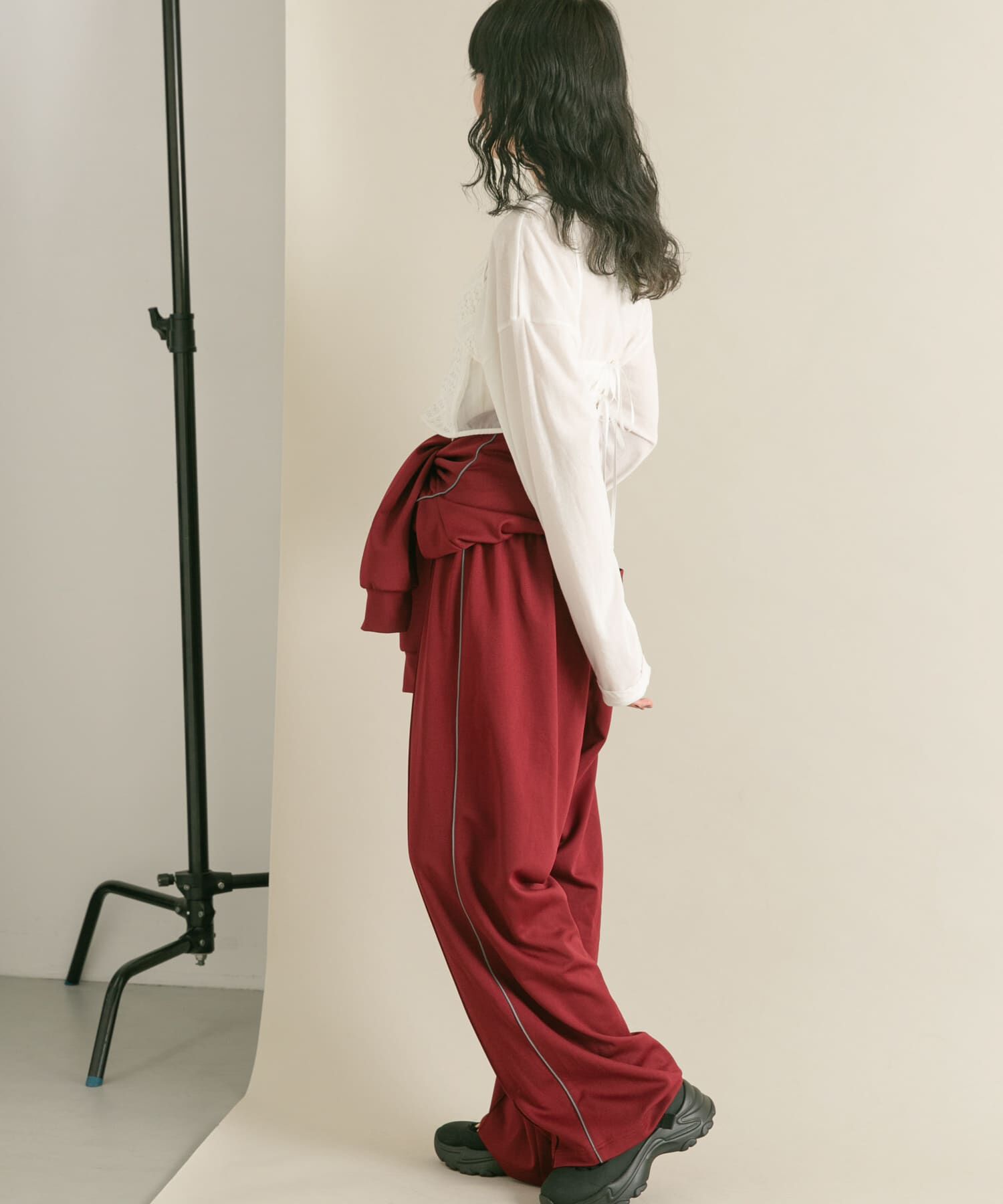  「トラックジャンプスーツ」|スカート|