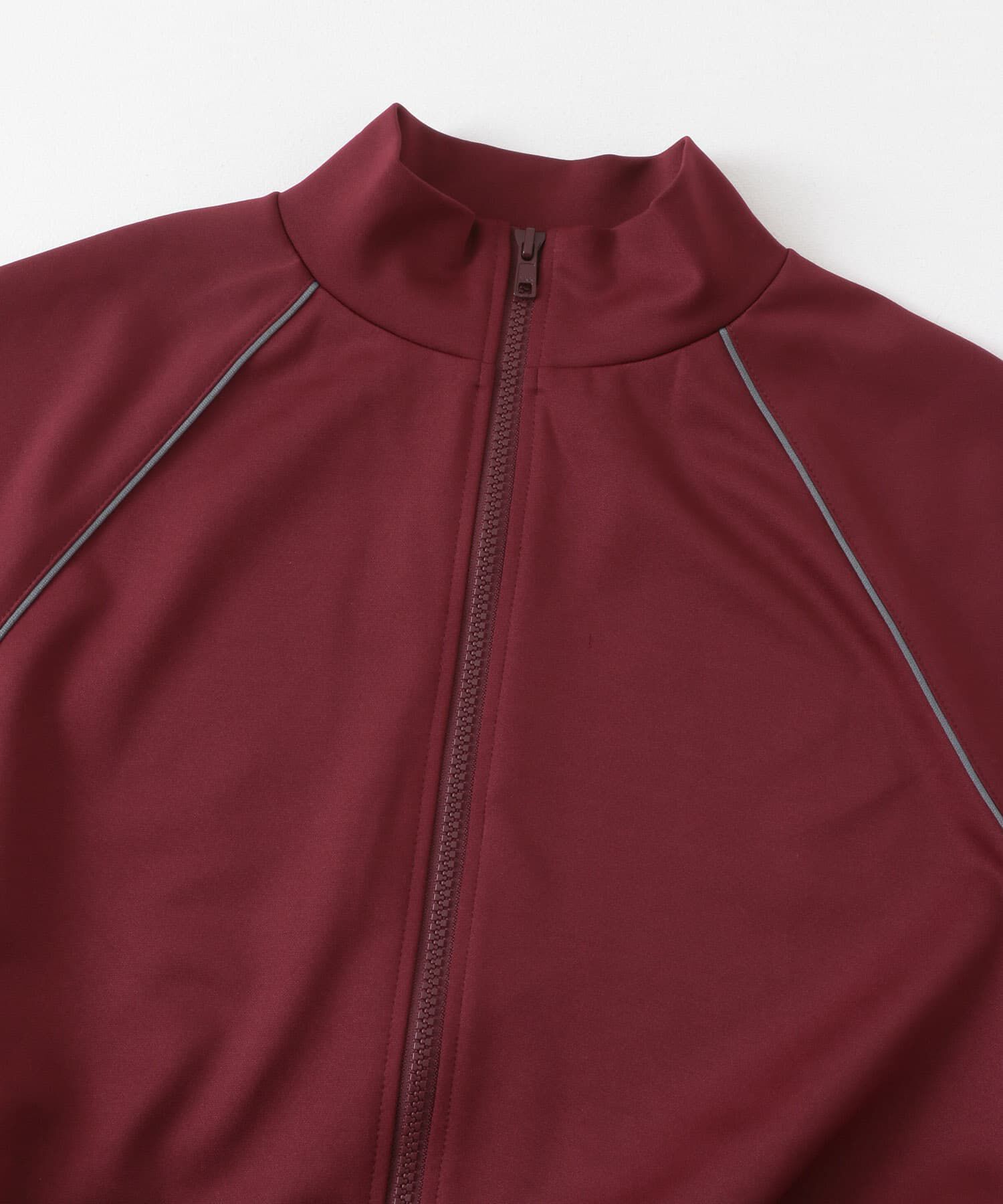  「トラックジャンプスーツ」|スカート|