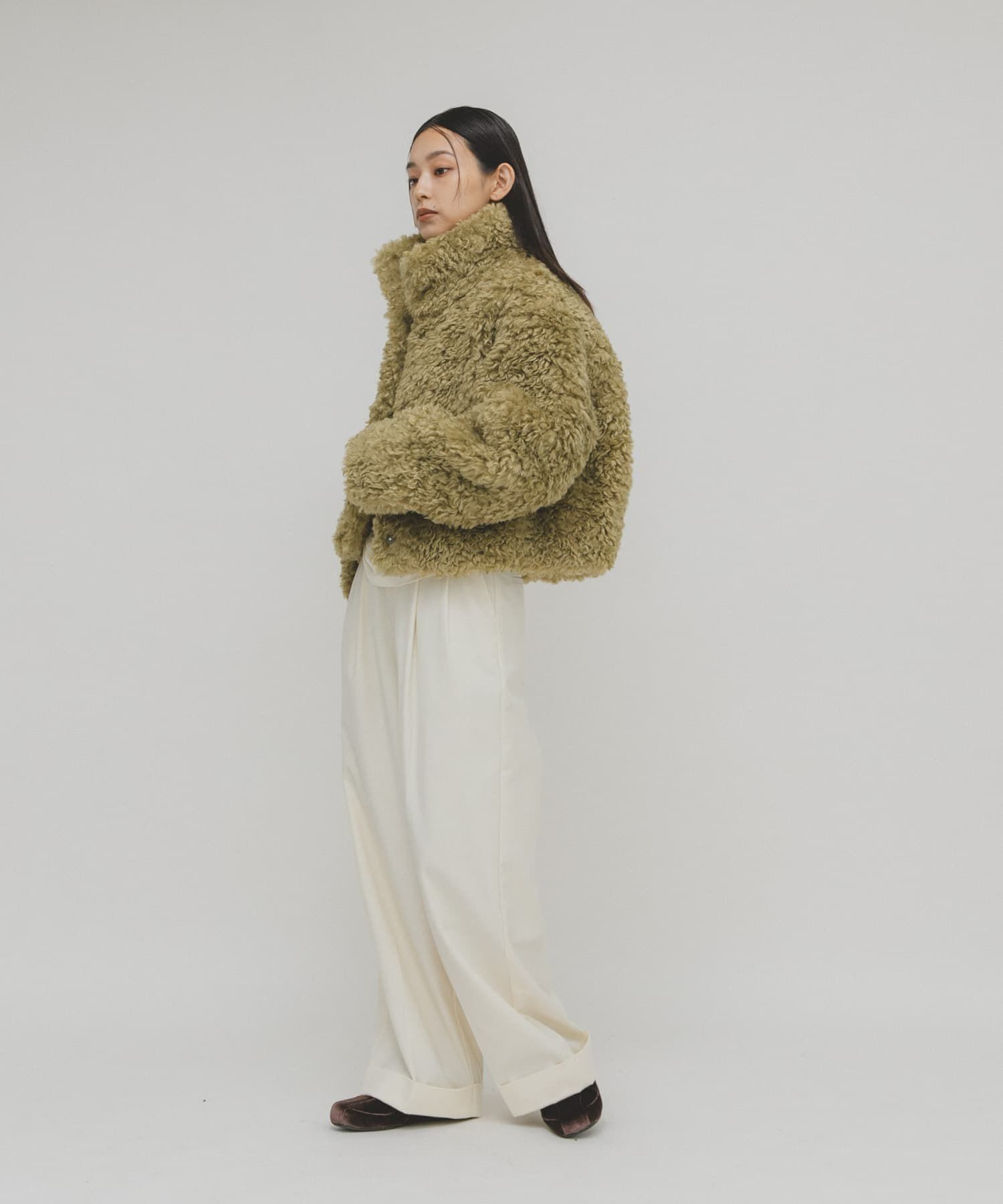  「フォルムボアジャケット」|ノーカラーコート|