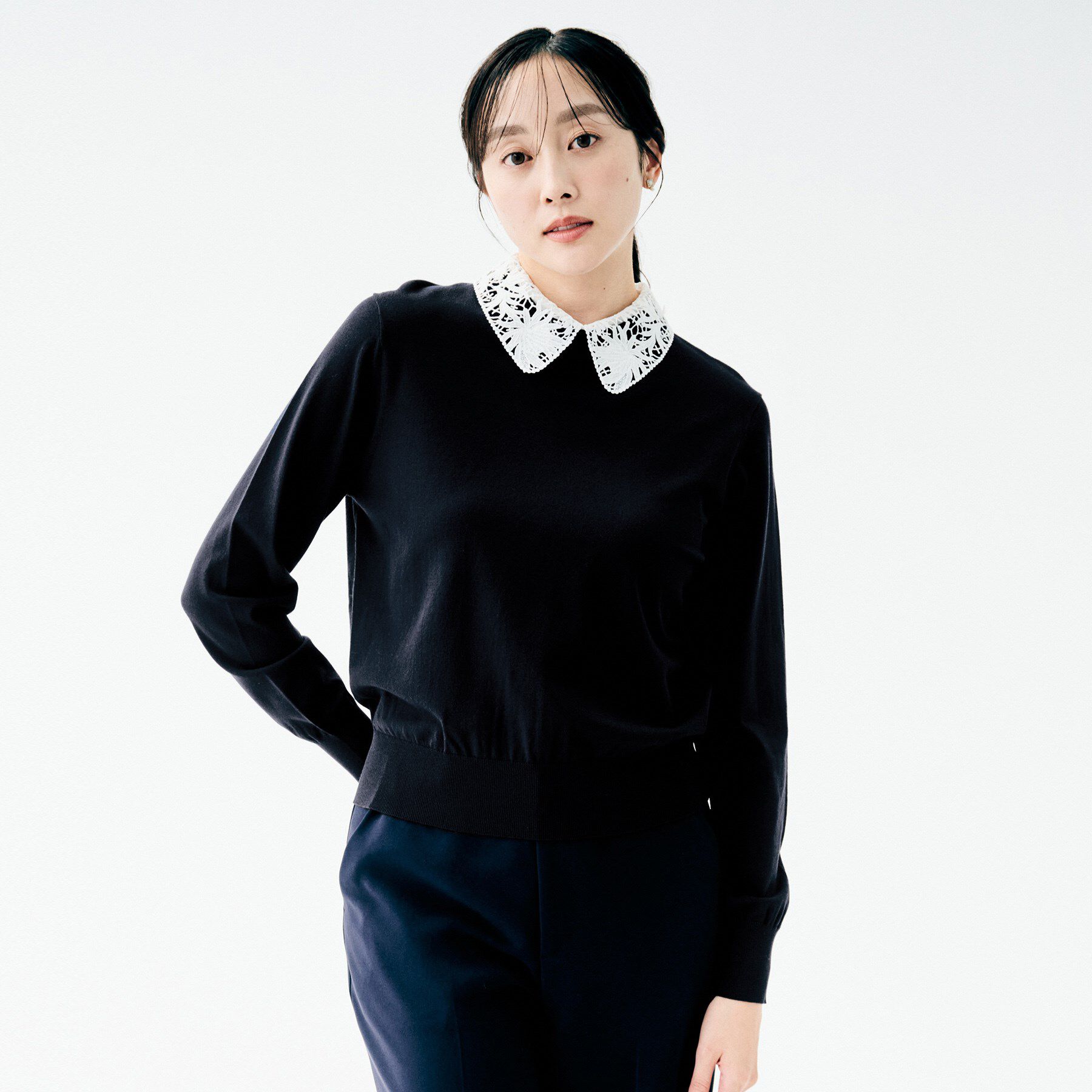 UNTITLED「【洗える/カジュアルフォーマル】2WAYレース襟ニットプルオーバー」|ニット・セーター|