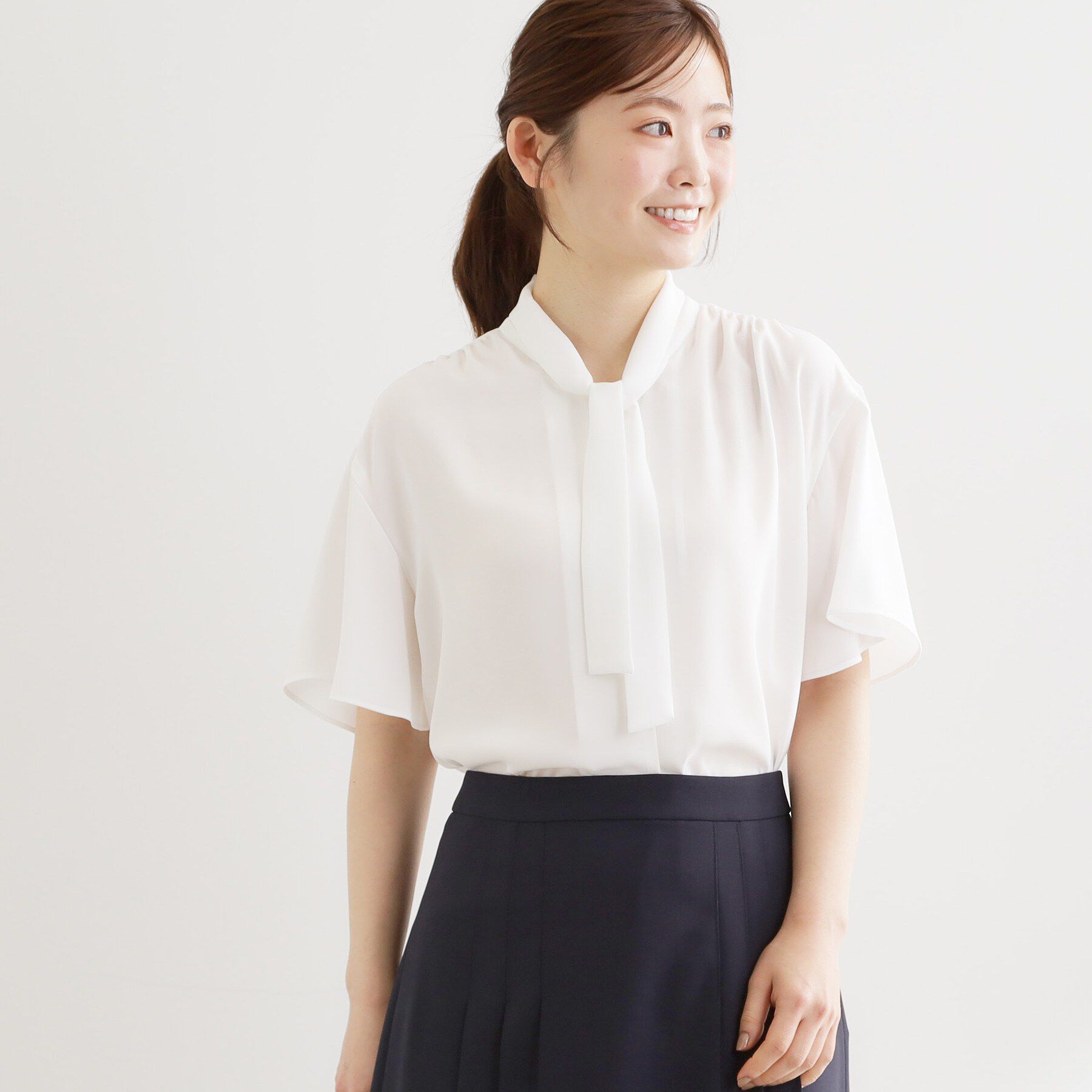 Reflect「【マシンウォッシュ可】フレアスリーブボウタイブラウス」|シャツ・ブラウス|