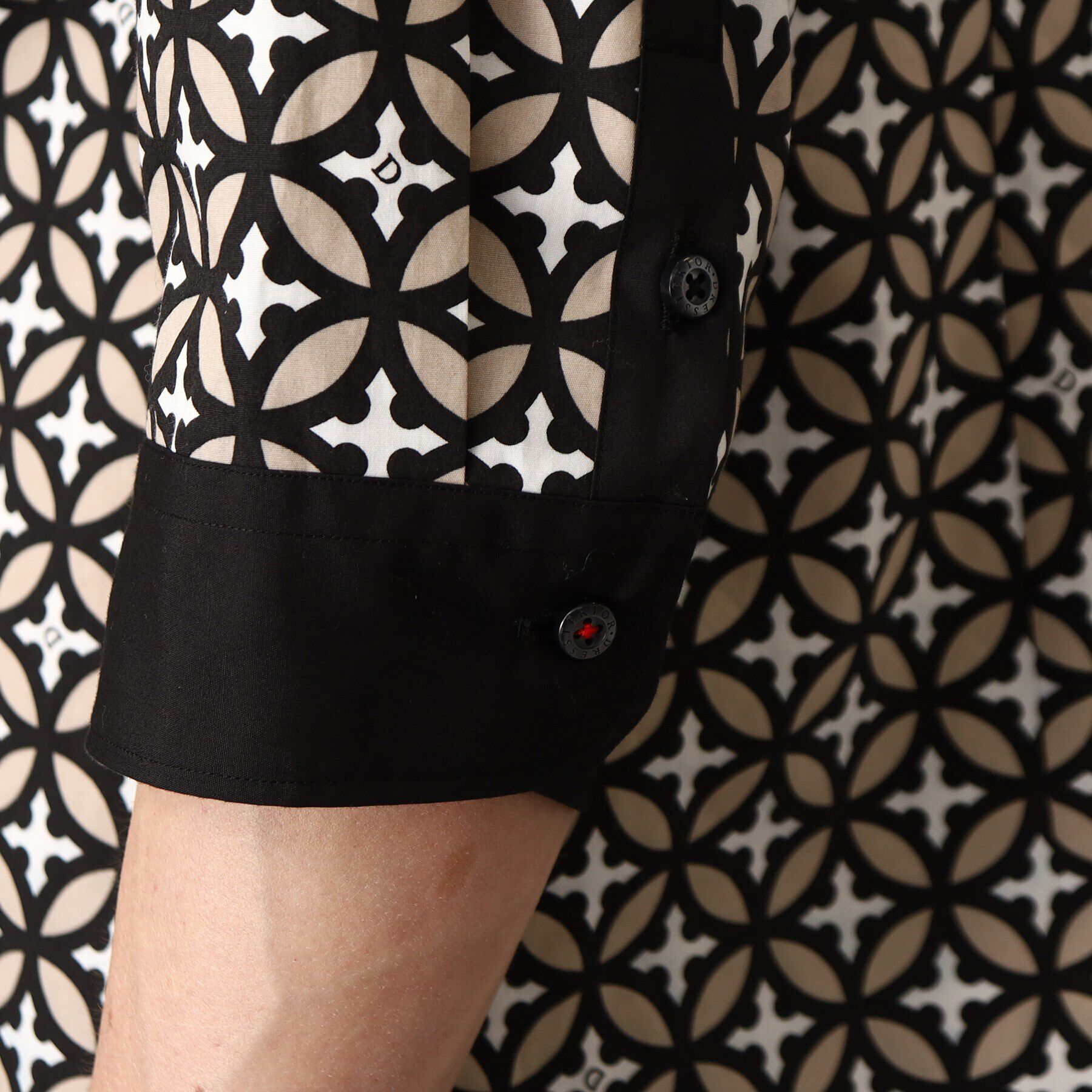 DRESSTERIOR「オーバーラップサークル スリークオーターシャツ」|シャツ・ブラウス|