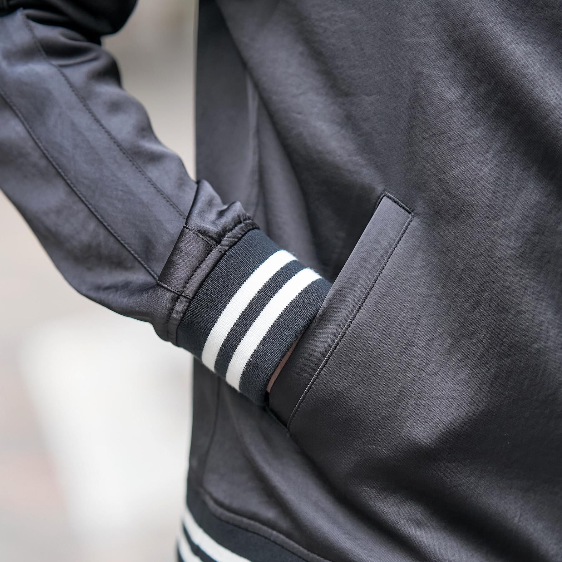 DRESSTERIOR「【MonoMax4月号掲載】ピストルラビット スカジャン」|ブルゾン・スタジャン|