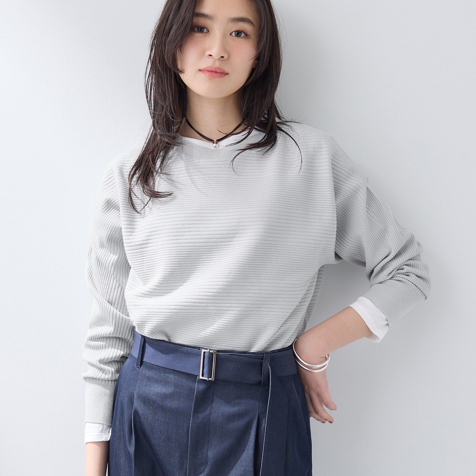 INDIVI「【洗える／キレイ色】体型カバー無縫製ニット」|ニット・セーター|