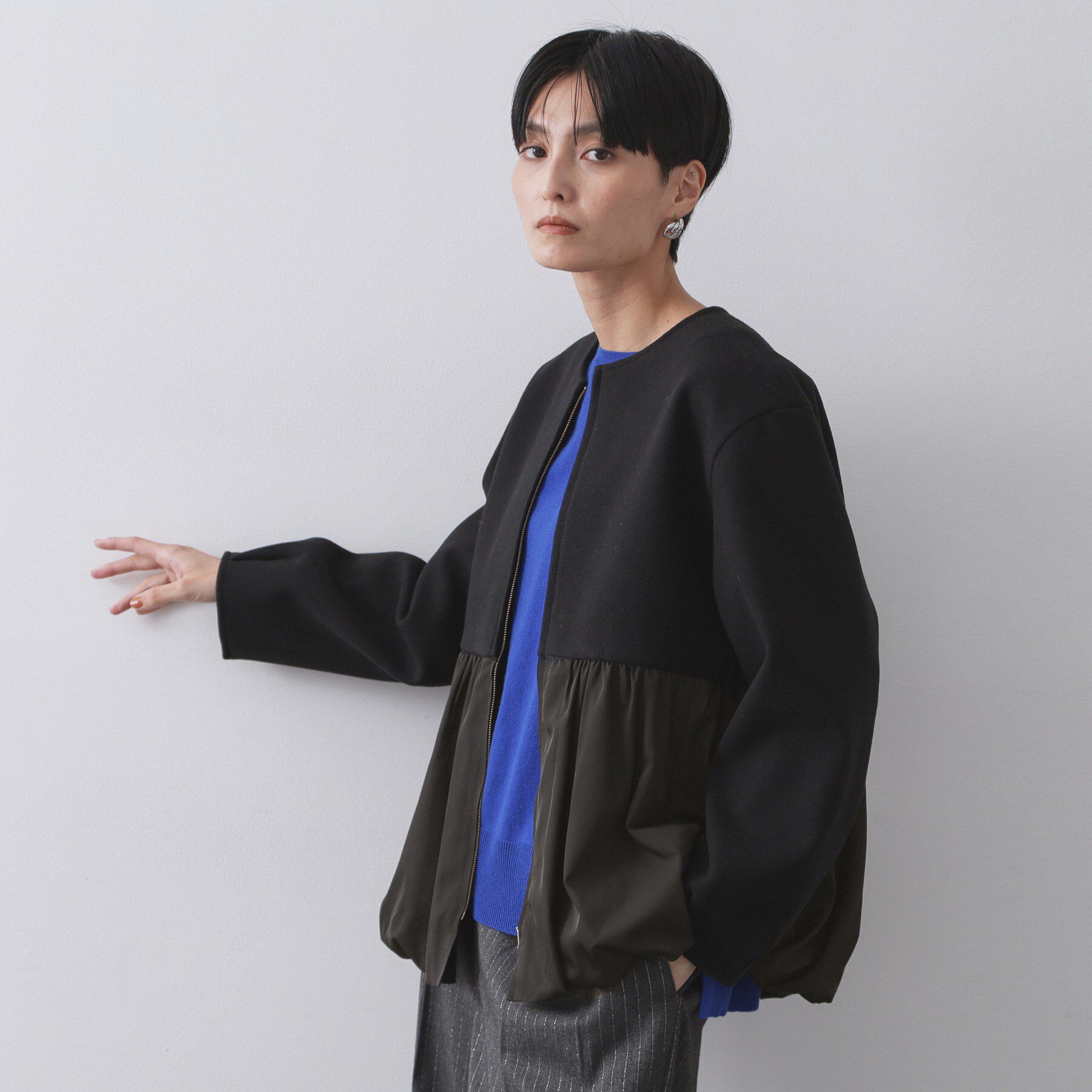 OPAQUE.CLIP「ウールライクペプラムドッキングアウター【洗濯機洗い可】」|ノーカラーコート|ブラック(019)