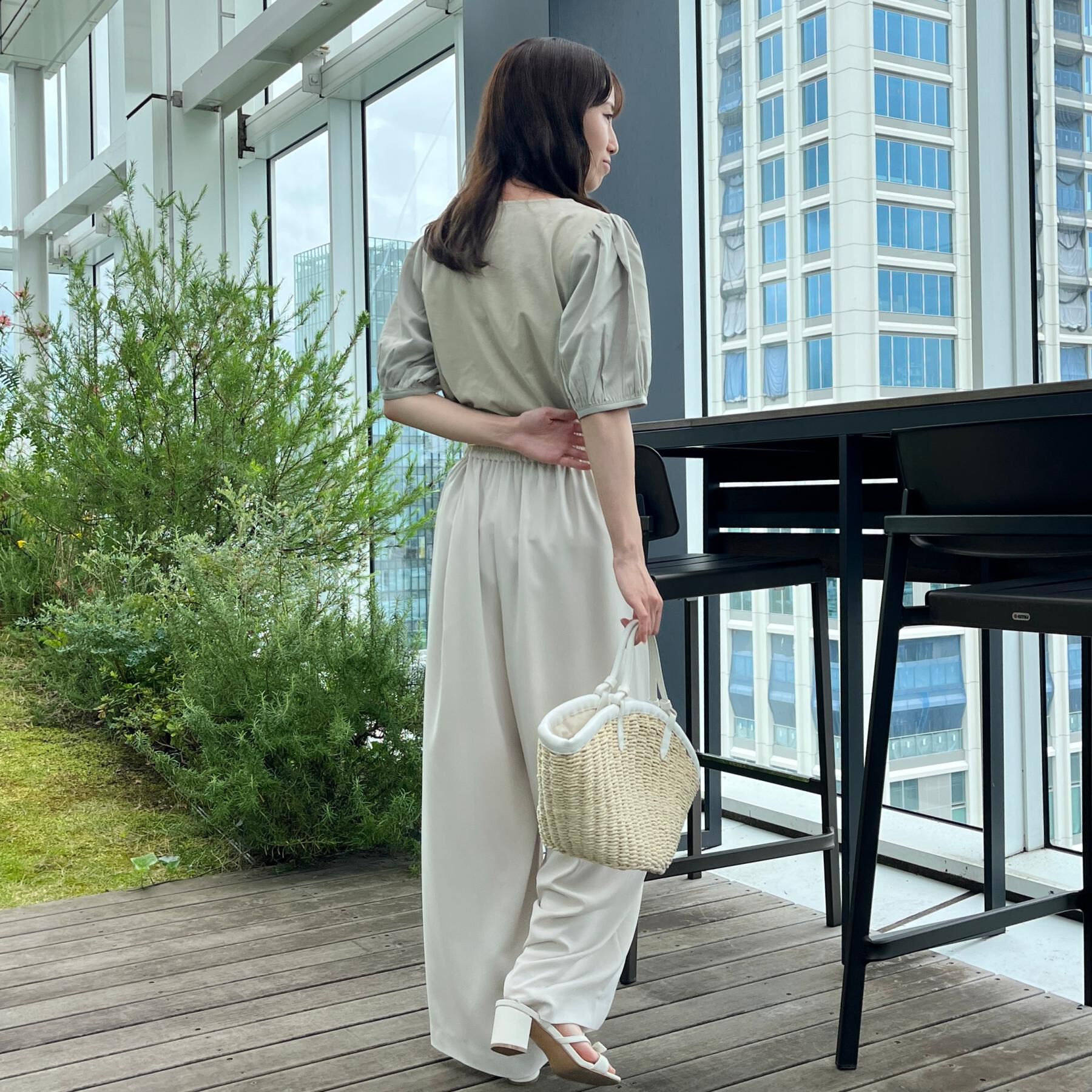 Couture broach「【接触冷感・UVカット】シフォンフラワーエンブロドッキングカットソー」|Tシャツ・カットソー|