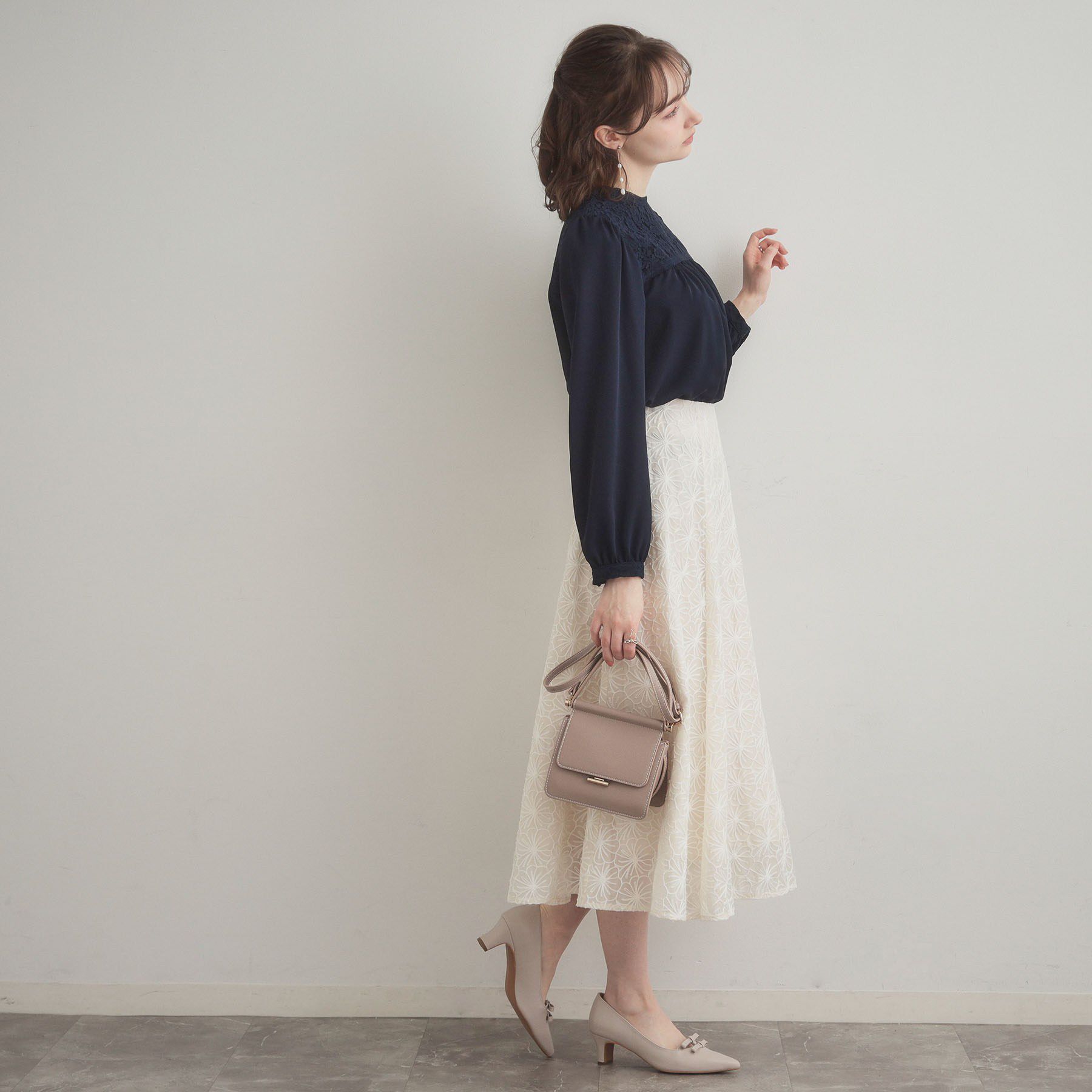 Couture broach「【ハレの日・通勤】レースドッキング ブラウス」|シャツ・ブラウス|