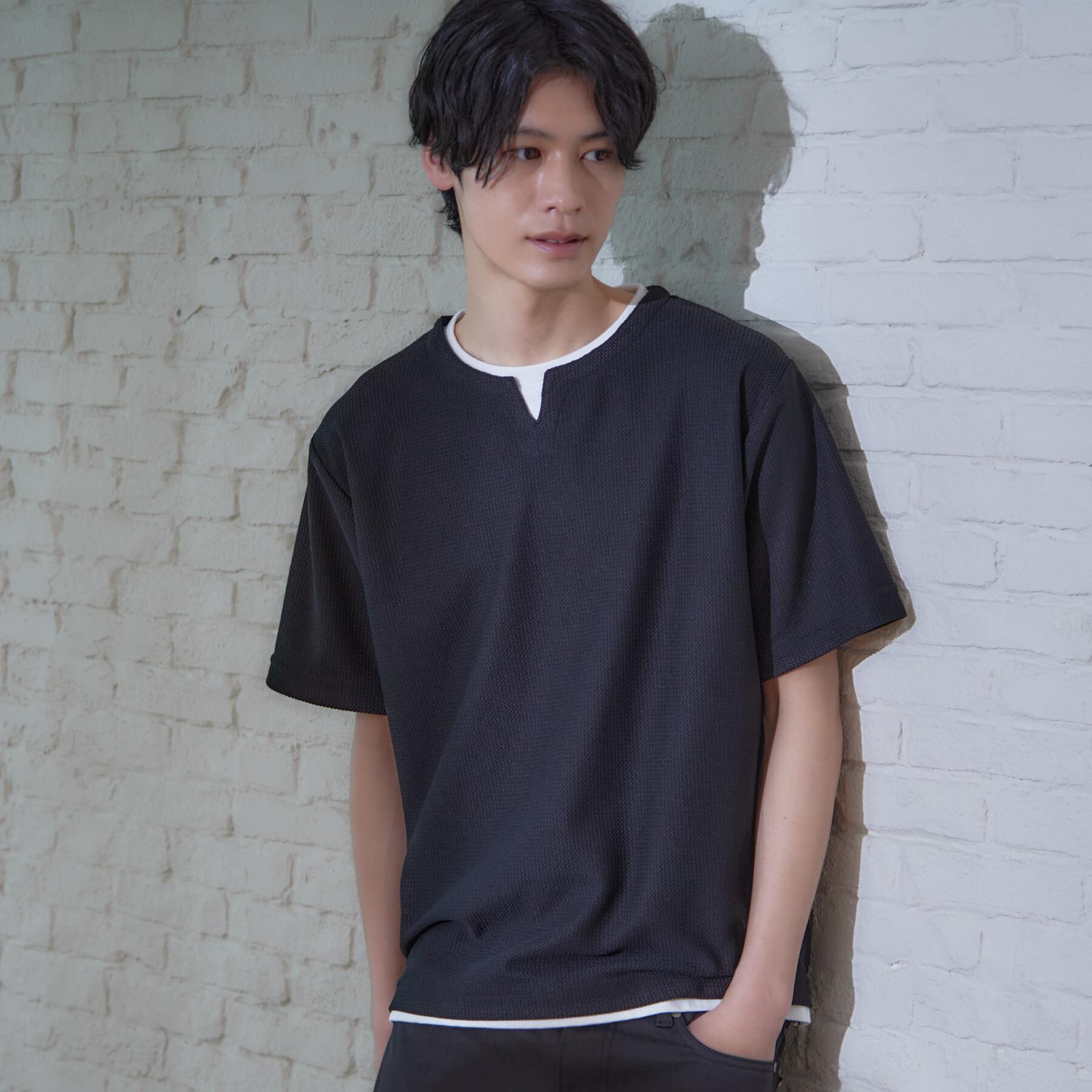 THE SHOP TK「【一枚でコーディネートが完成！】レイヤード風 キーネック 半袖Tシャツ 洗濯機OK」|Tシャツ・カットソー|
