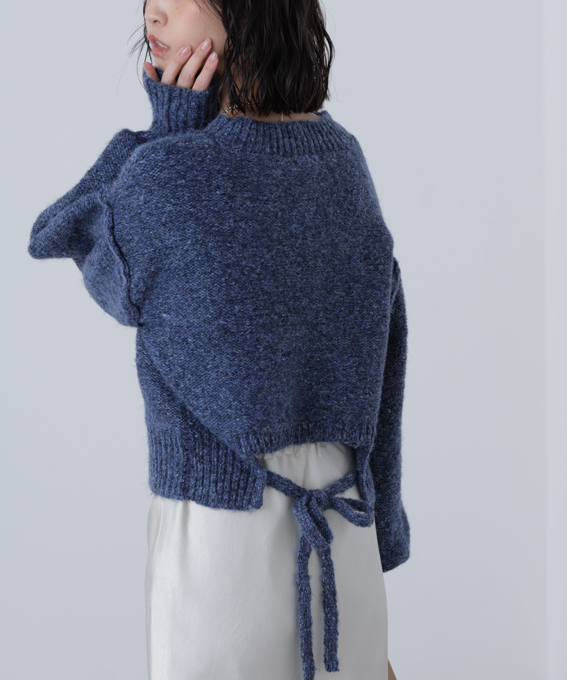  「バックリボンショート丈ニット」|ニット・セーター|